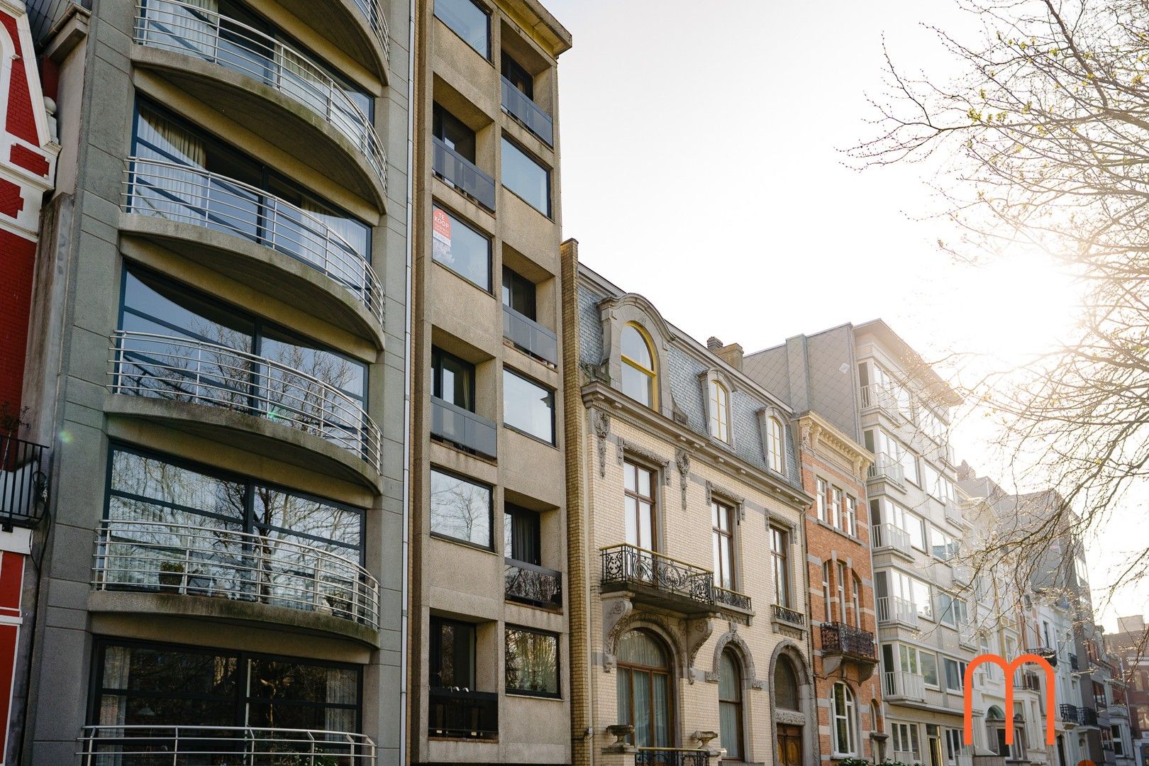 Op te frissen appartement gelegen aan het prachtige Prinses Clementinaplein in Oostende. foto 13