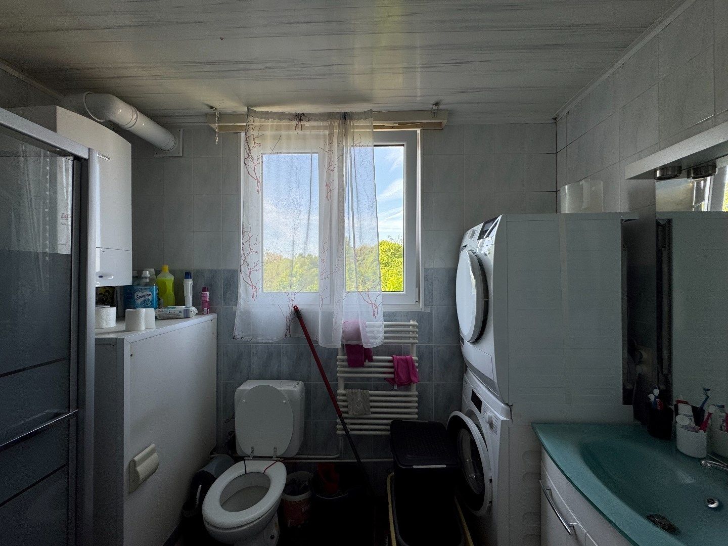 een instapklaar appartement met  2 SLPK. op VERD. 2 foto 7