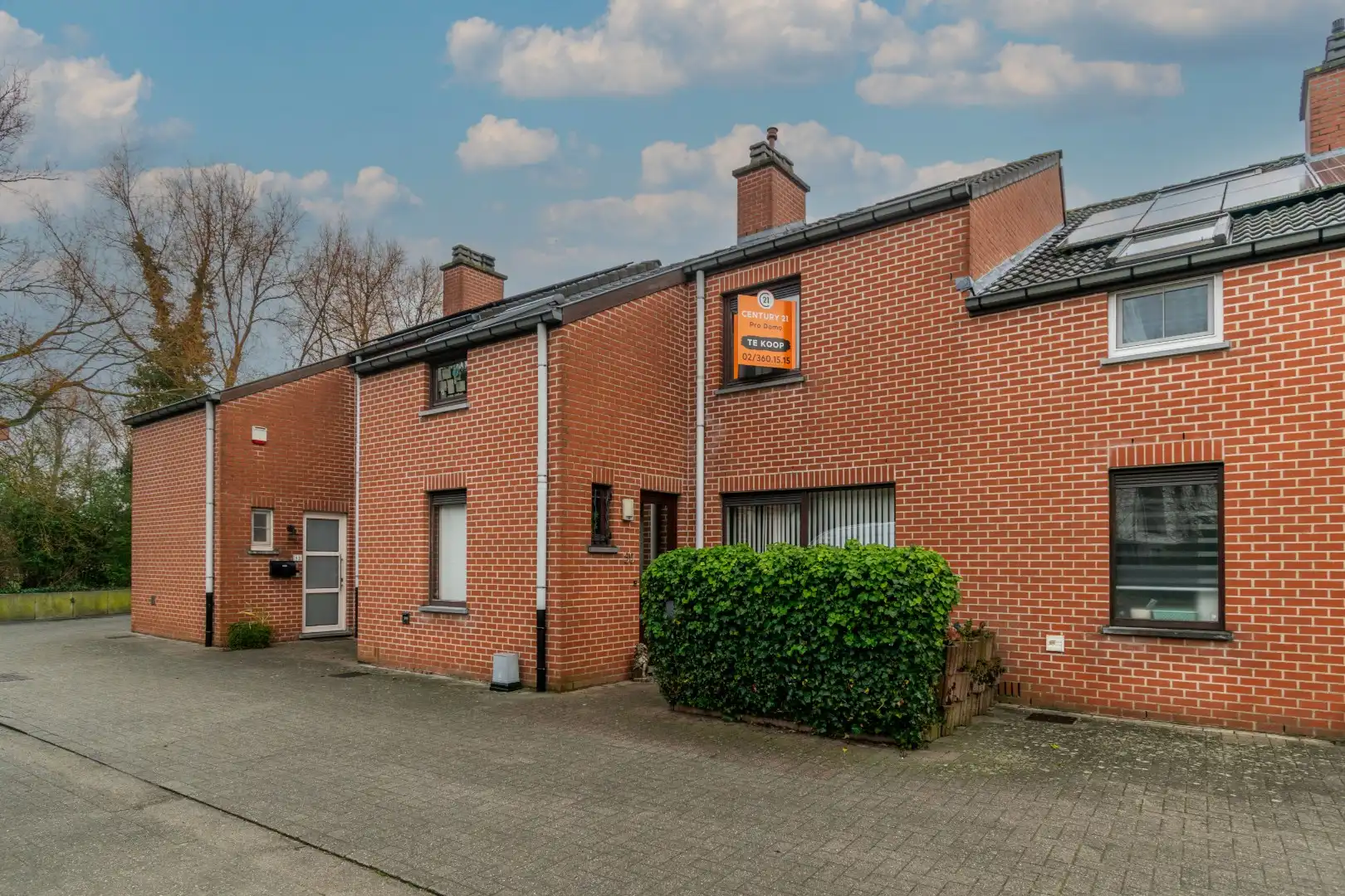 INSTAPKLARE WONING MET 3 SLAAPKAMERS, TUIN & GARAGE ! foto 12