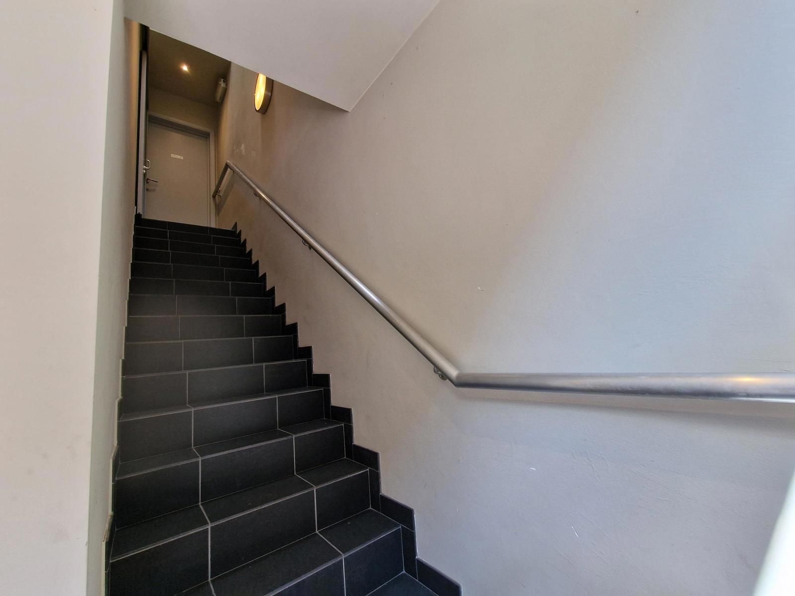Appartement met groot terras en garage op Boulevard te Mol foto 4