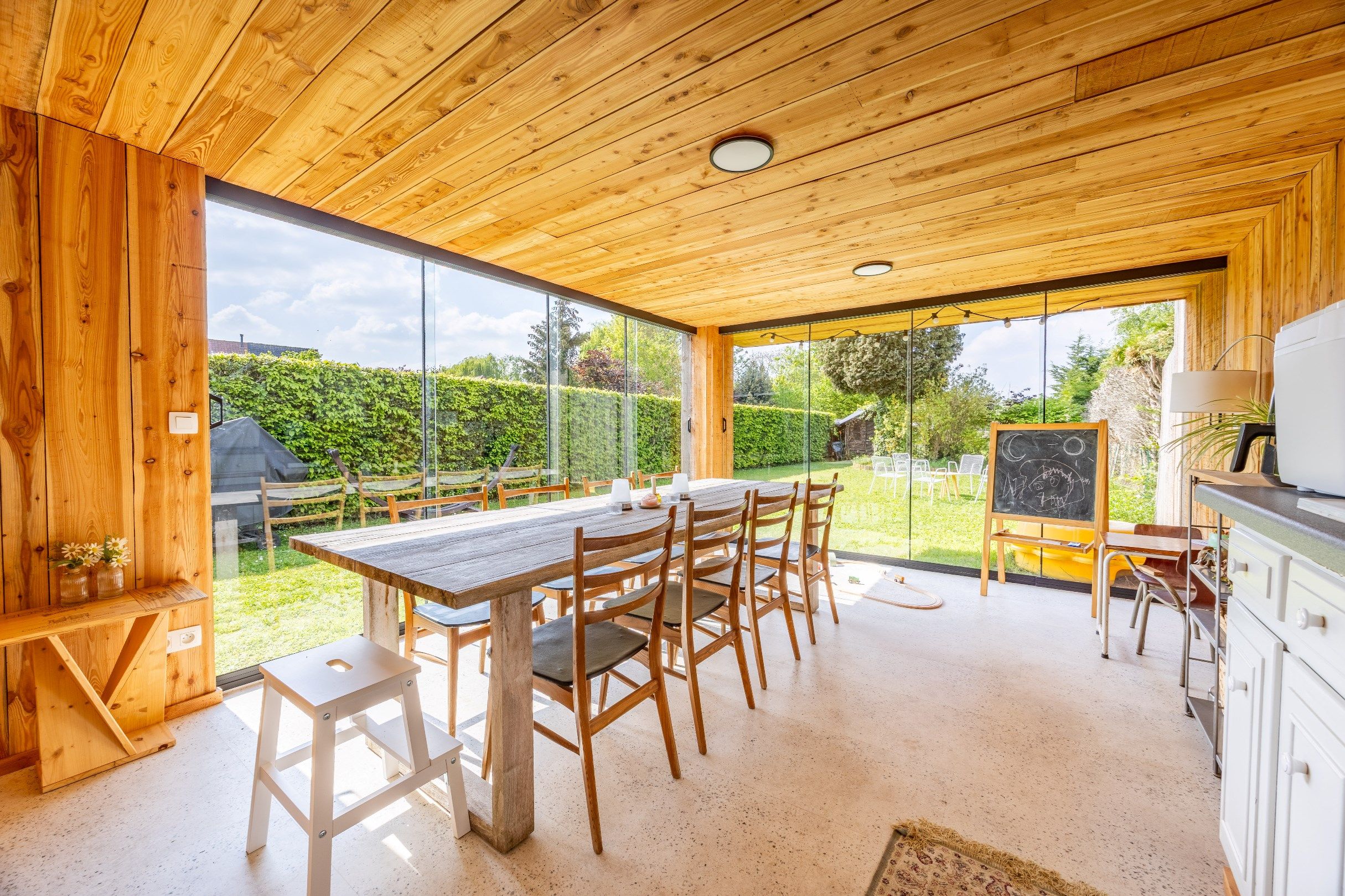 GERENOVEERDE HOB MET BIJGEBOUW EN GARAGE foto 9