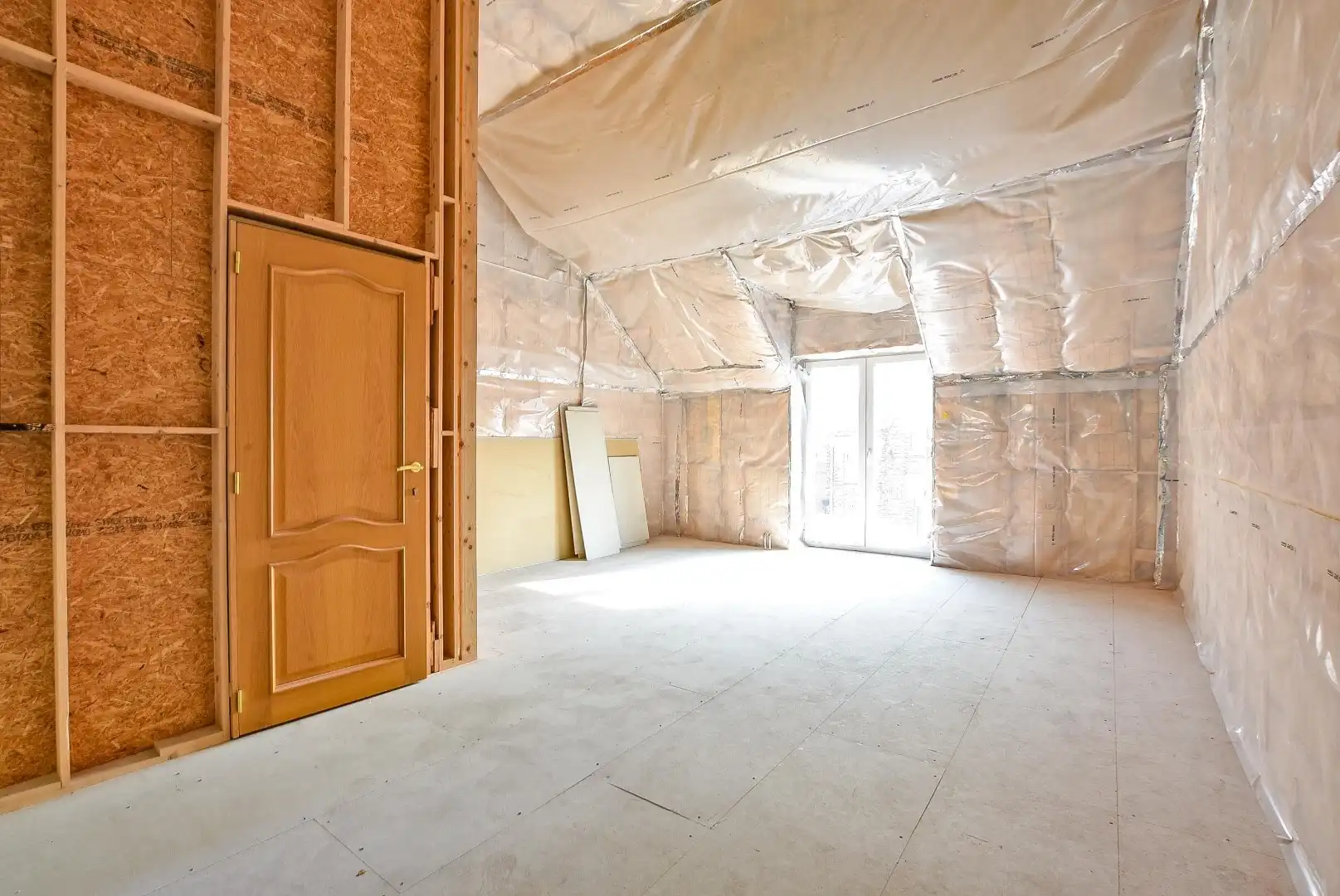 HUUR-KOOP: Restaurant 'De Haven' volledig gebouw met mogelijheden vlakbij de kaai gelegen op 313 m². foto 17