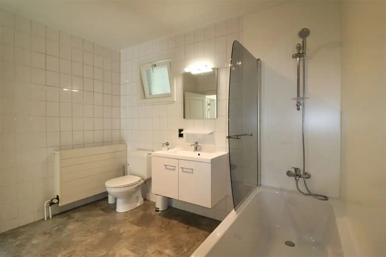 Winkelruimte en (huur)appartement met aparte ingang  foto 35