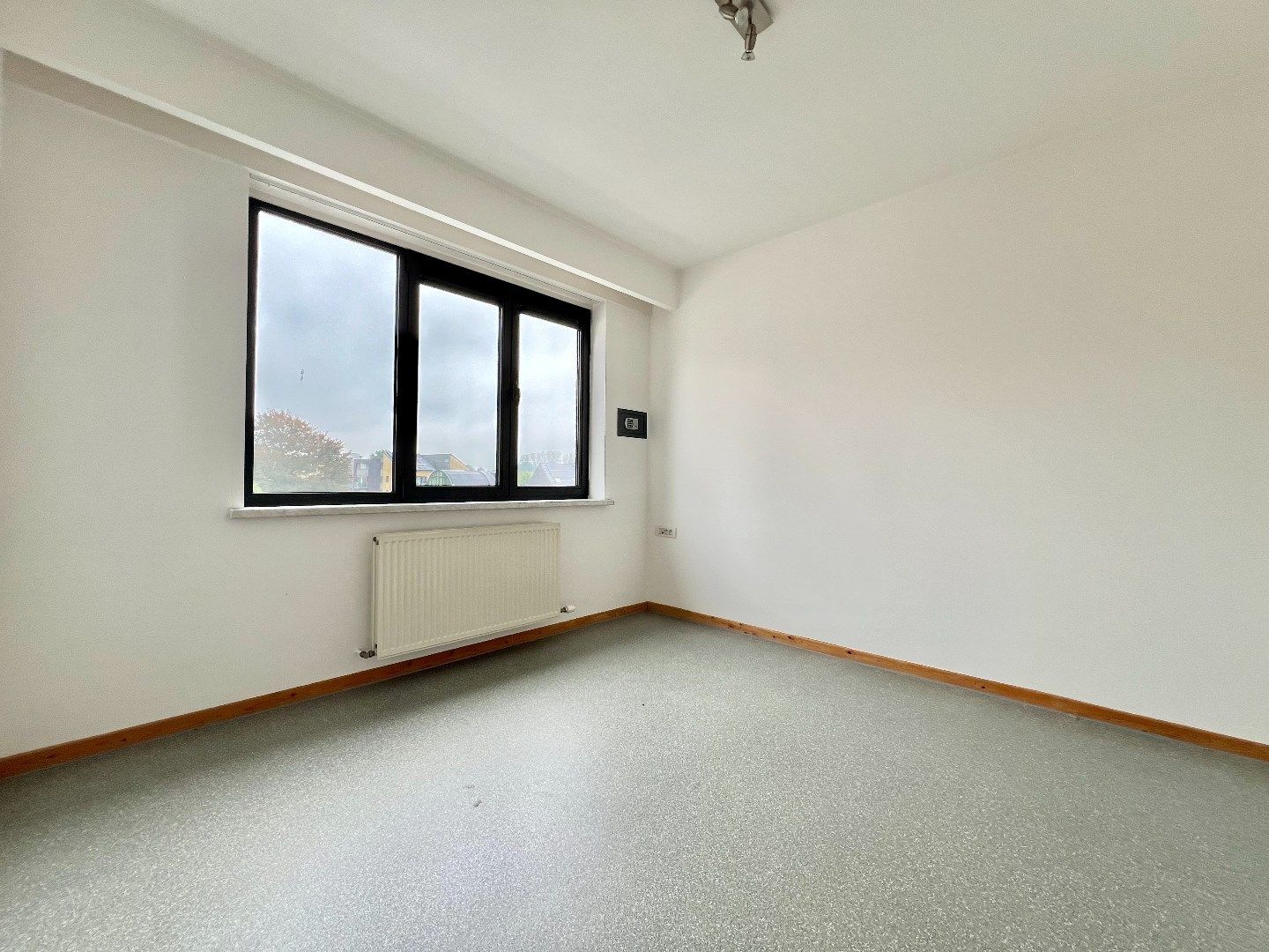 Ruim en lichtrijk appartement met 1 slpk, bew. opp. van 69m² op zeer centrale ligging! foto 8