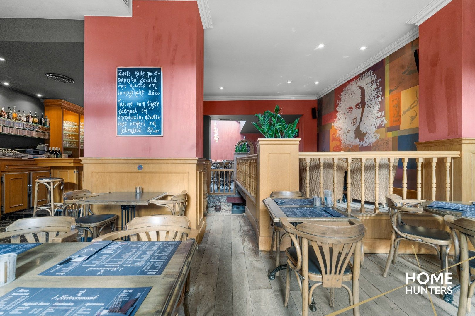 Uniek restaurant met luxueuze woonst in hartje Ieper foto 9