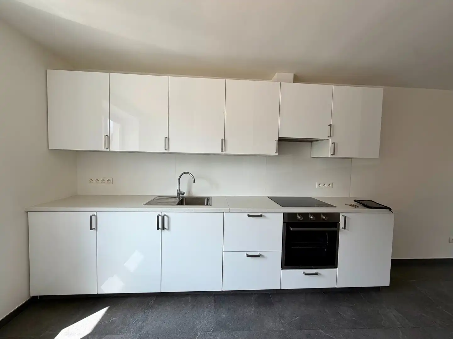 Gerenoveerd handelspand met instapklaar duplexappartement en tuintje foto 5