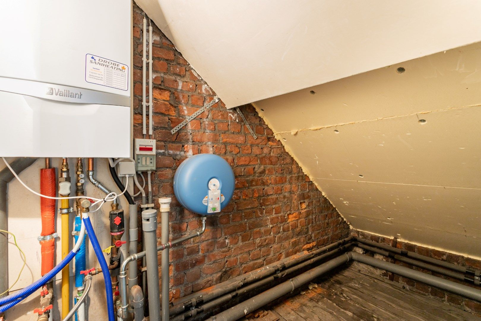 Instapklare woning met 3 slaapkamers, tuin en uitstekende ligging te Halle foto 22