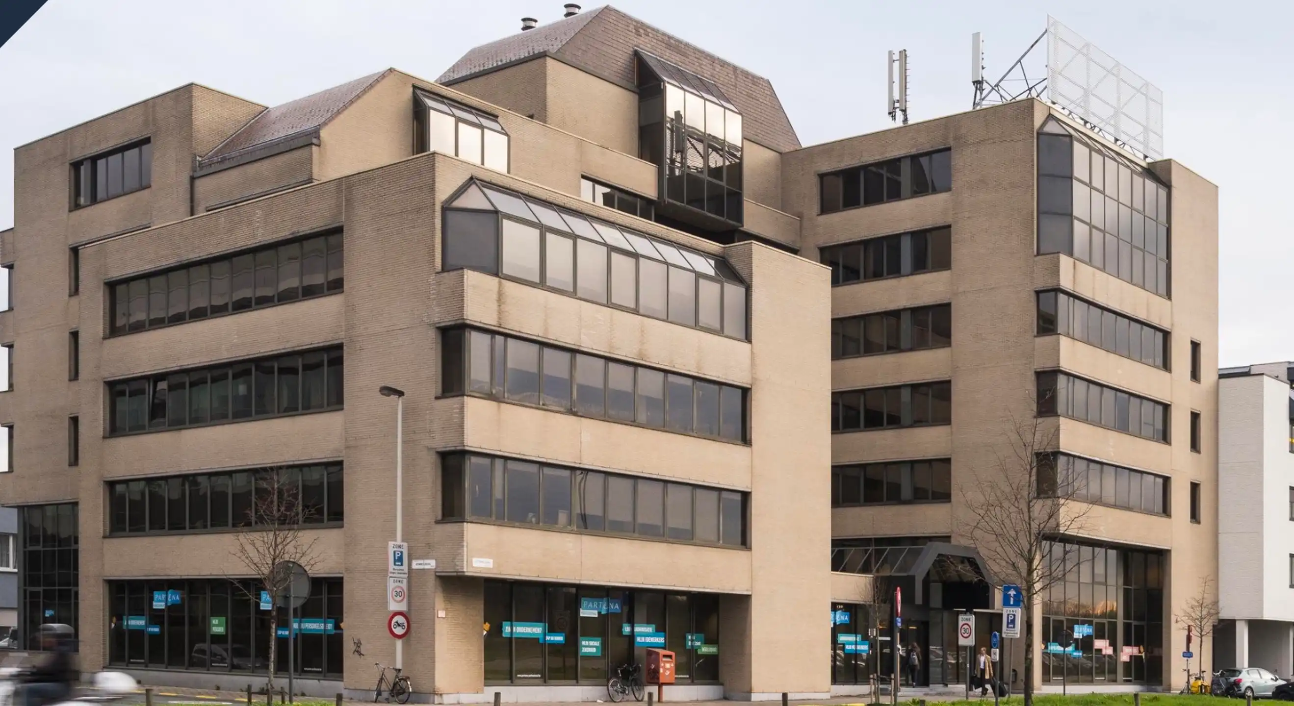 Kantoor te huur Uitbreidingstraat 180 - 2600 Antwerpen
