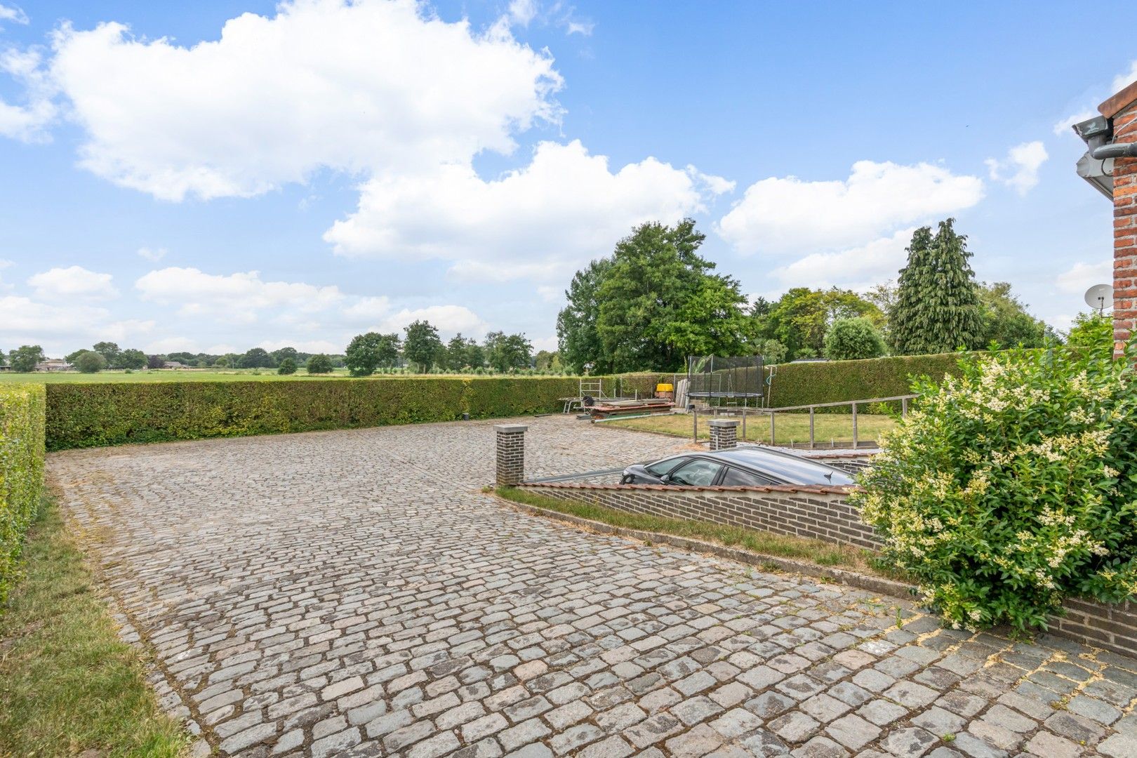 Zeer ruime en energiezuinige woning met 7 slpk te Westerlo foto 3