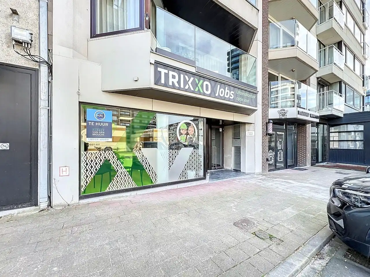 Uiterst commercieel gelegen handelsruimte. Geschikt voor de meeste handel. foto 2