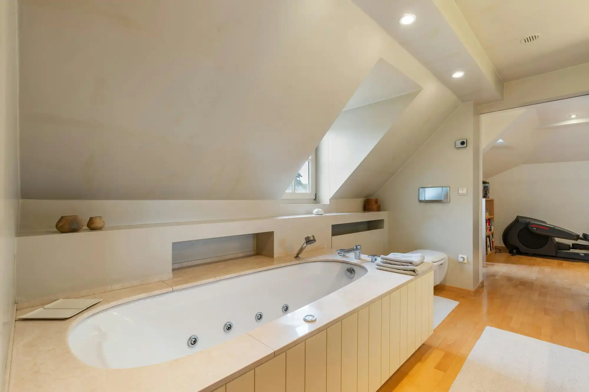 Exclusieve villa met aparte ingang voor vrij beroep in Grimbergen  foto 17