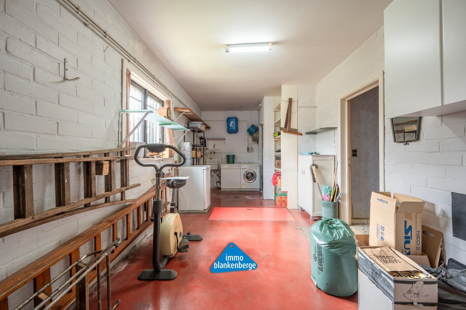 Ruime alleenstaande bungalow met tuin in rustige wijk foto 33