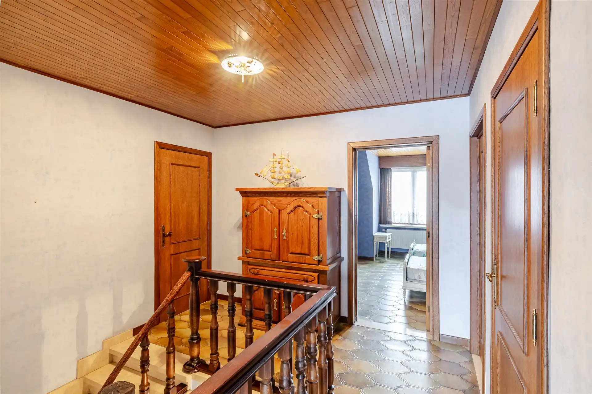 Charmante villa met zwembad op een mooi perceel van 942 m²  foto 23