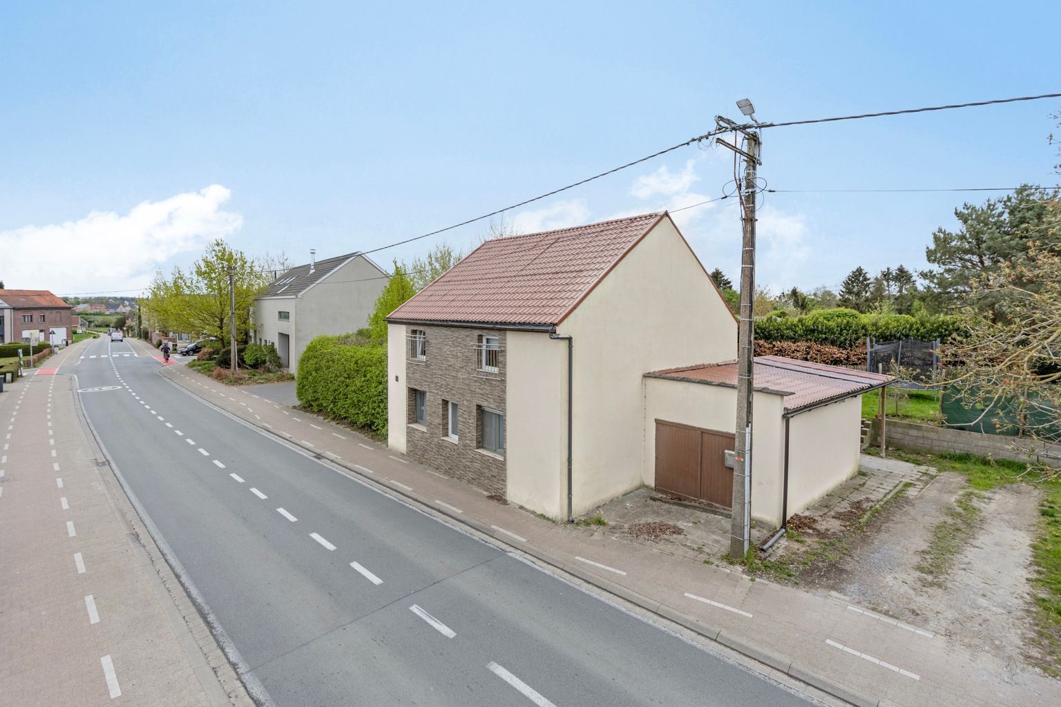 WONING MET TUIN IN HAASRODE foto 2