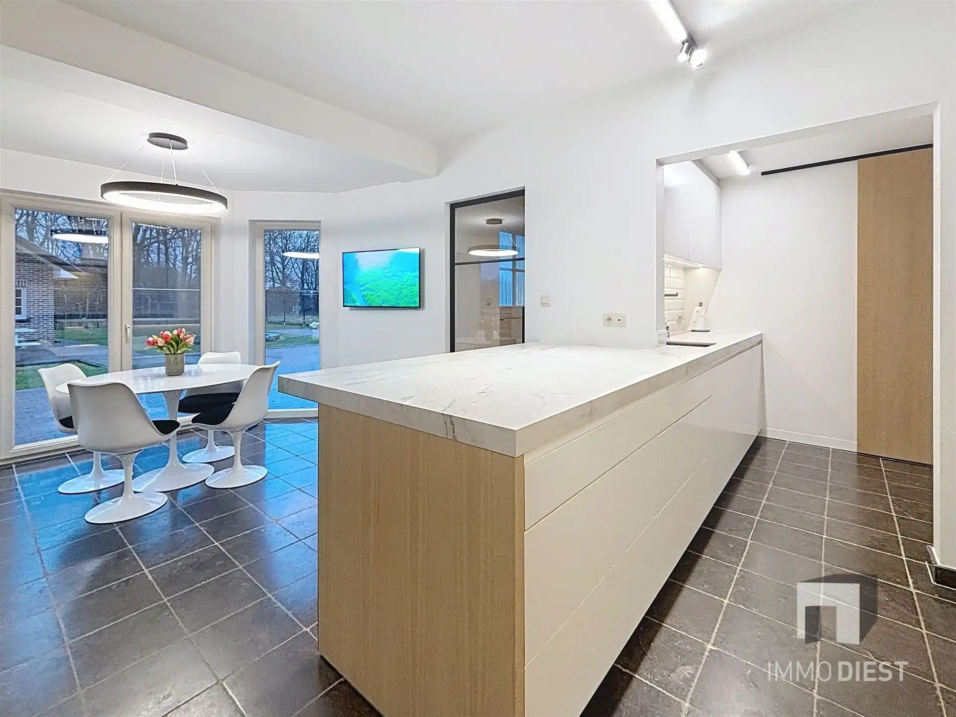 Klasse villa met moderne inrichting in Paal foto 18