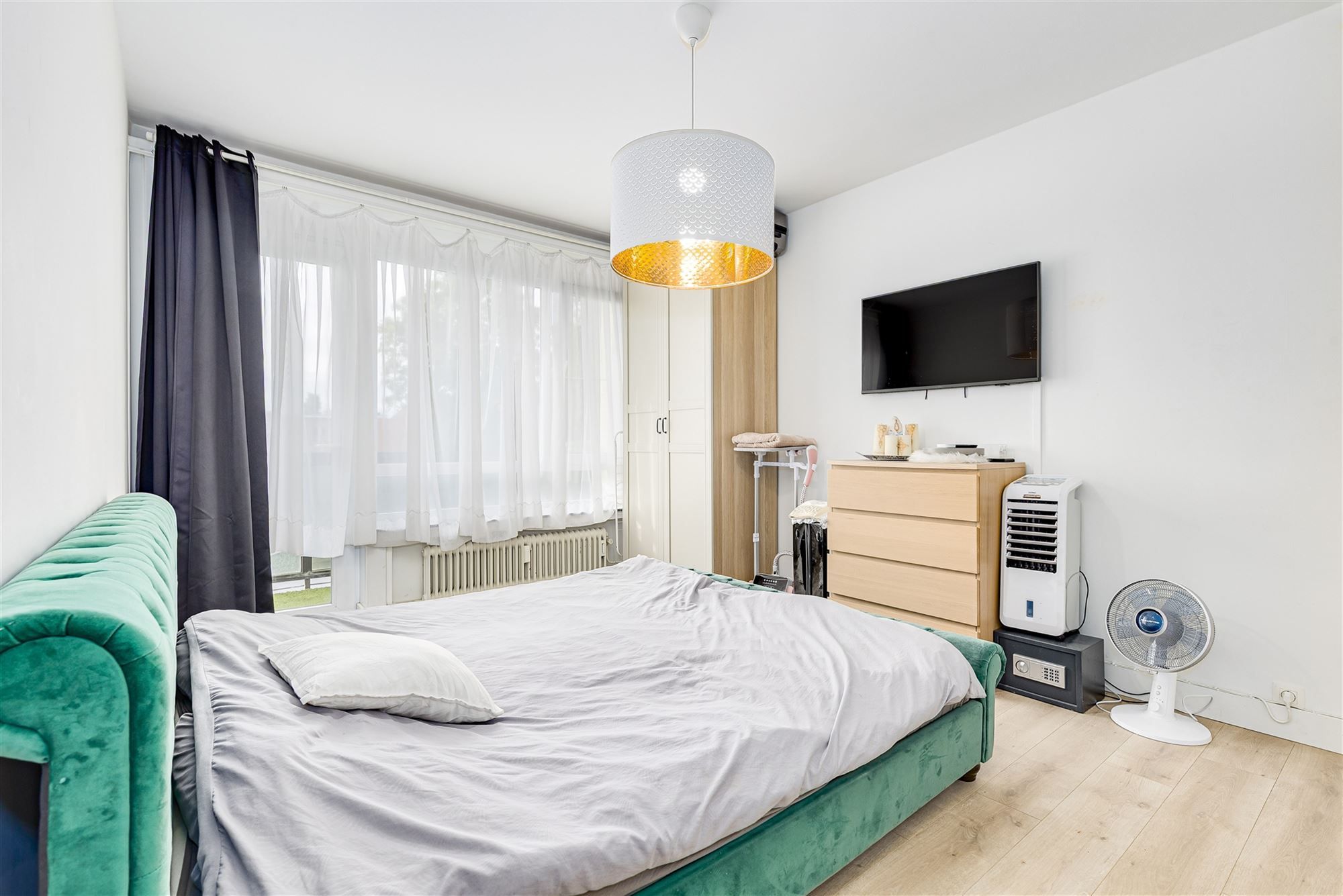 Ruim appartement met 3 slpk en garagebox te Wilrijk foto 10