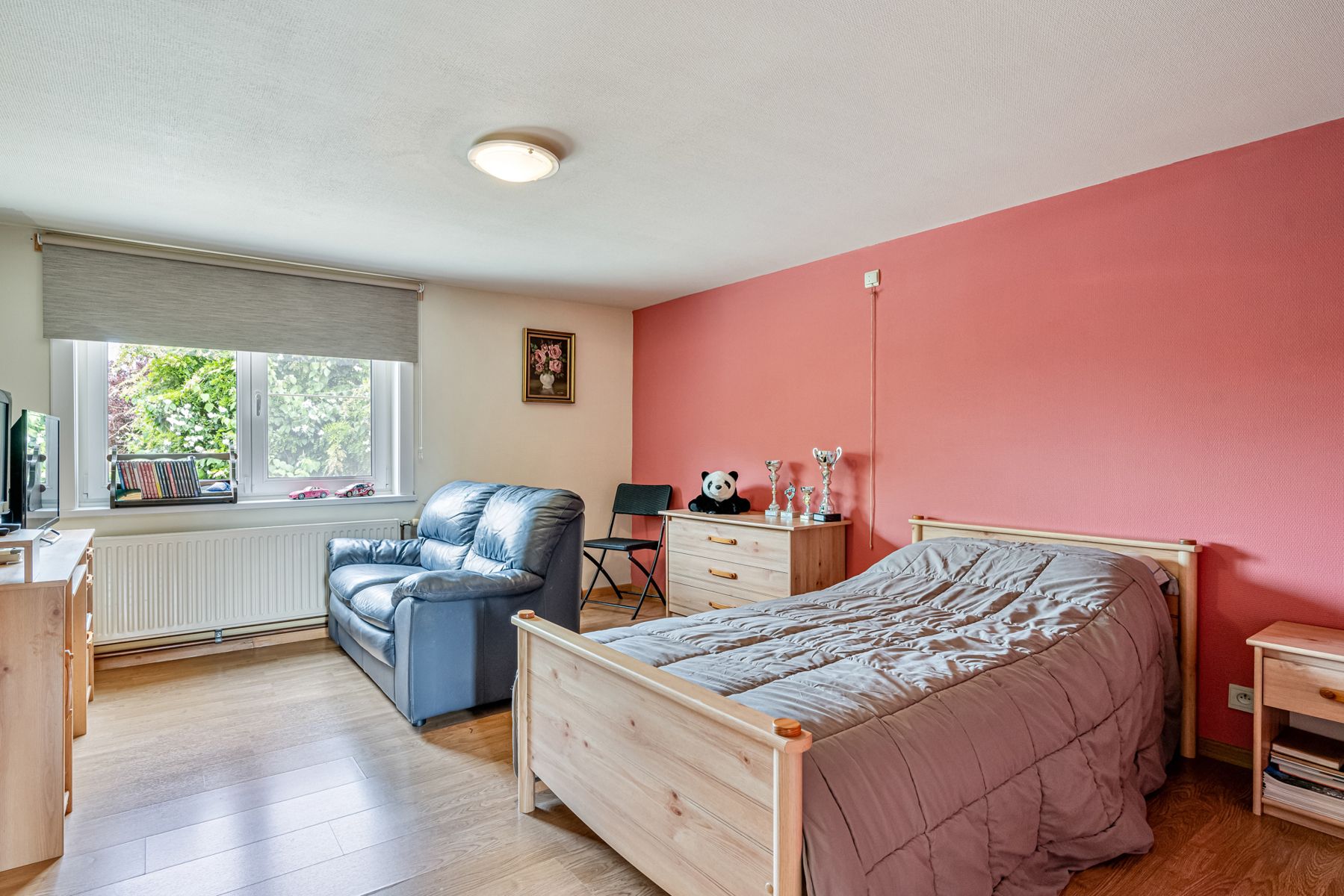 TE KOOP:Instapklare kwalitatieve woning met prachtige tuin! foto 15