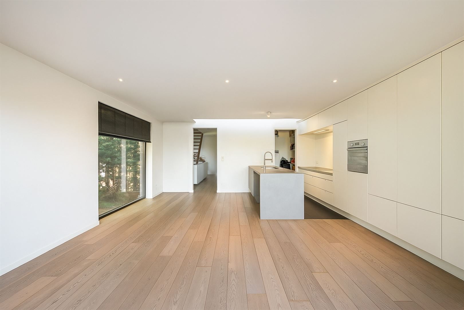 Recente & verrassende ruime woning met commercieel gelijkvloers foto 3