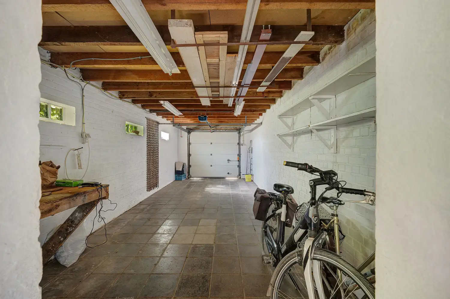 Hoekwoning met garage en zonnige tuin in het centrum van Heist foto 7