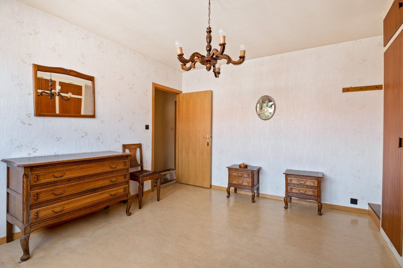 Top gelegen, grote woning met gigantische inpandige garage en diepe tuin in centrum Kapellen foto 21