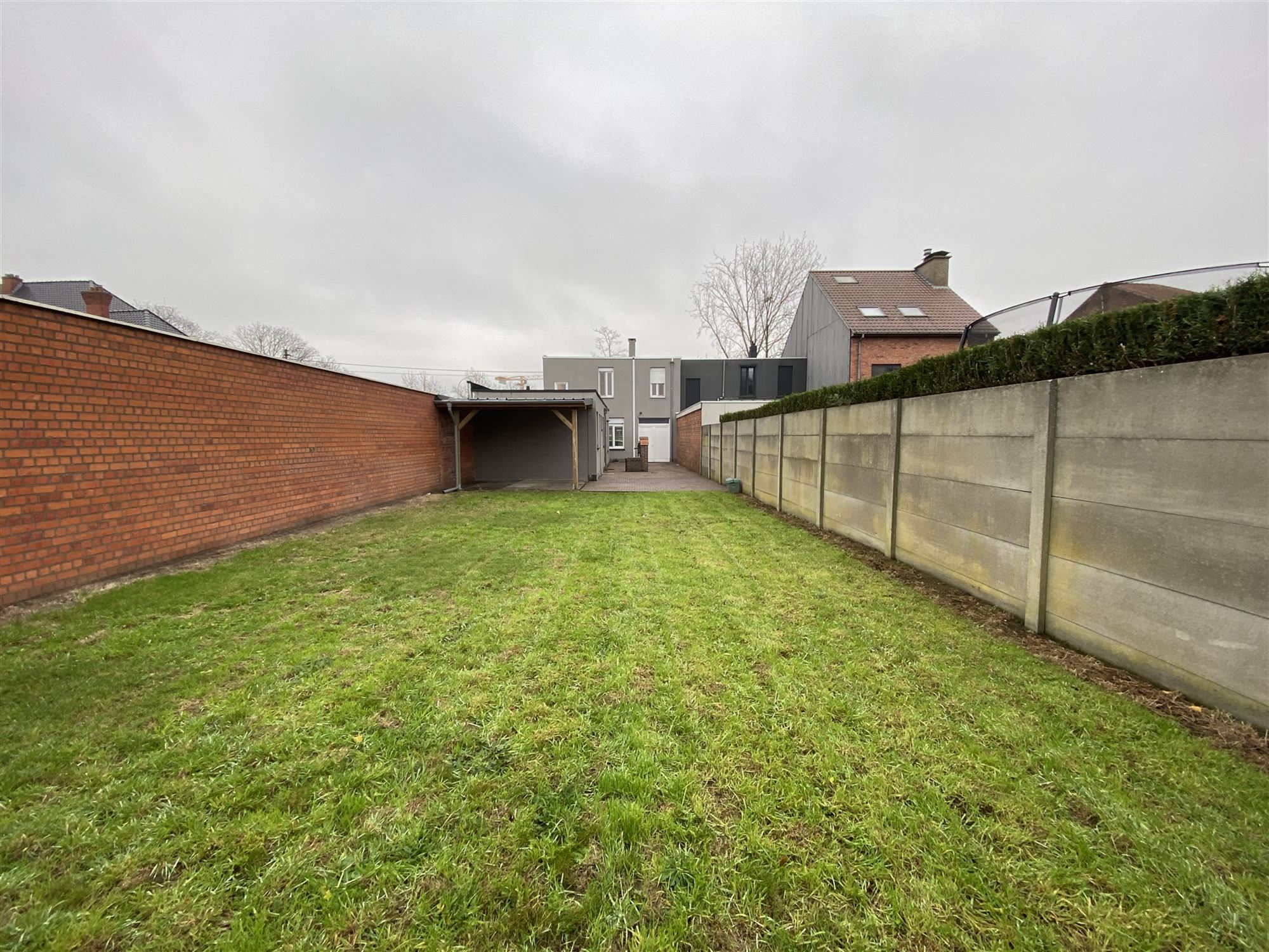 Recent gerenoveerde woning met tuin en garage  foto 23