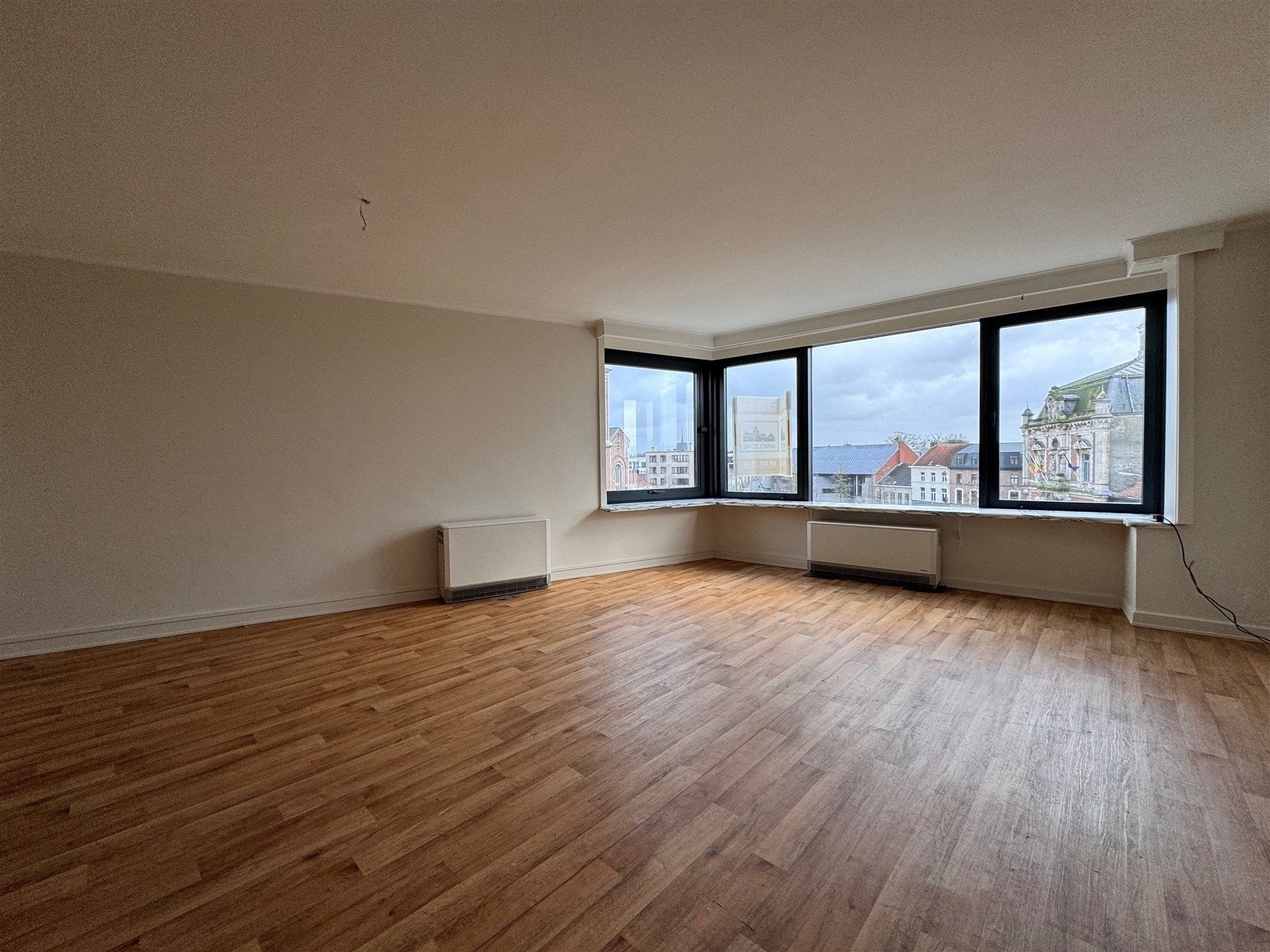 Gunstig gelegen appartement in centrum van Wetteren. foto 4