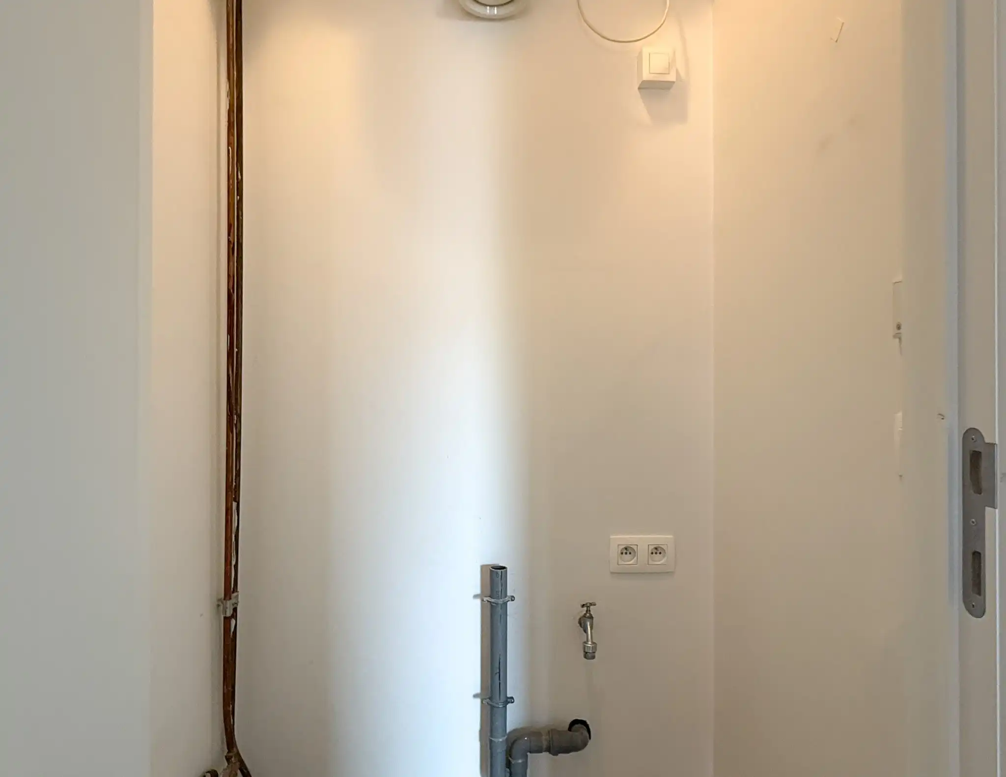 Appartement met mooi zicht op de Grote Markt van Beveren met twee slaapkamers foto 14
