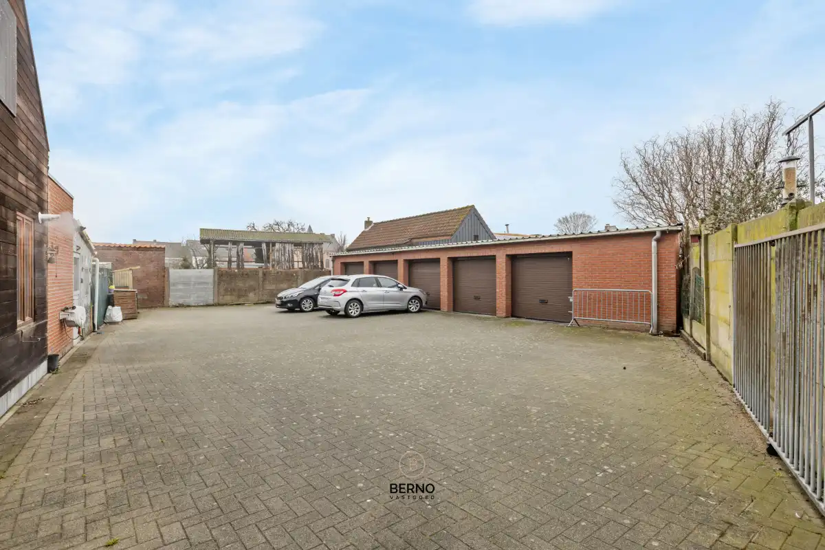 Duplex appartement met garage foto 18