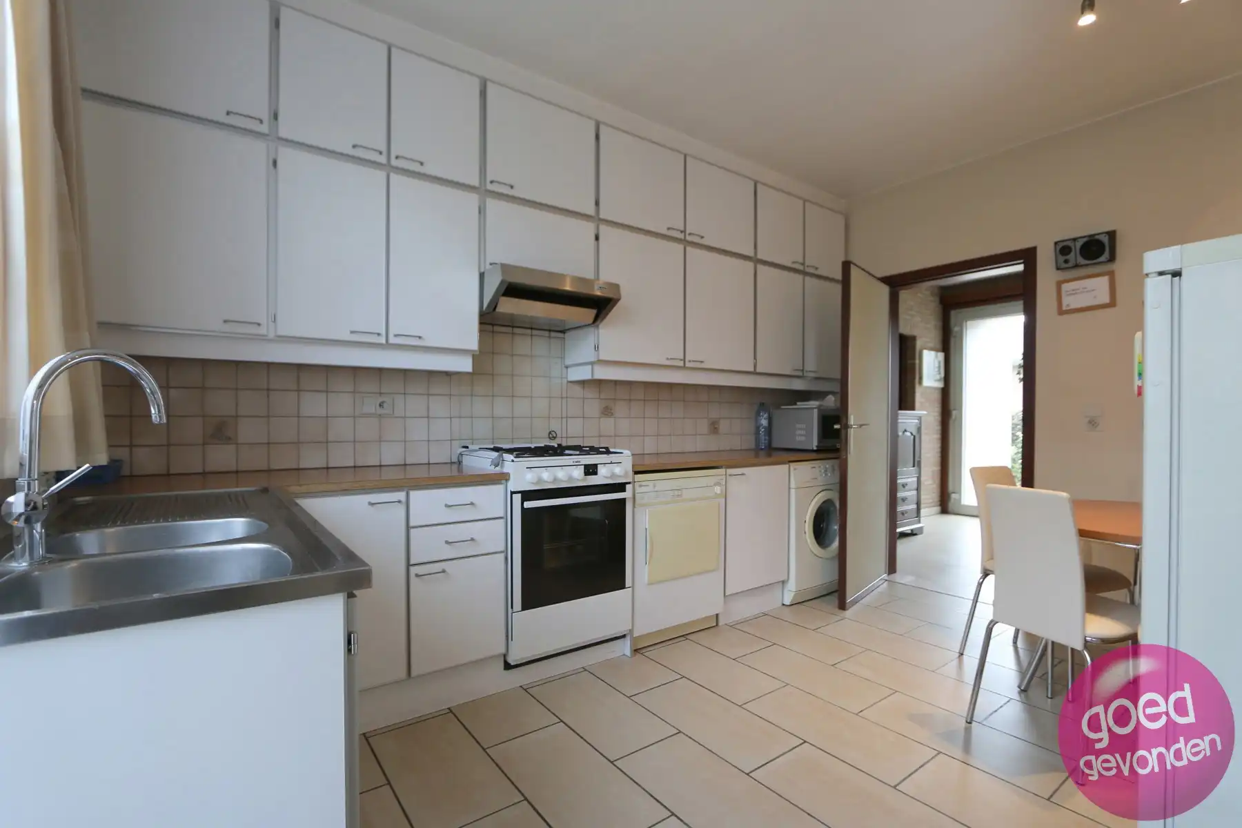 GELIJKVLOERSE WONING - 4 SLK - TUIN - GARAGE - CENTRAAL - RUST foto 10