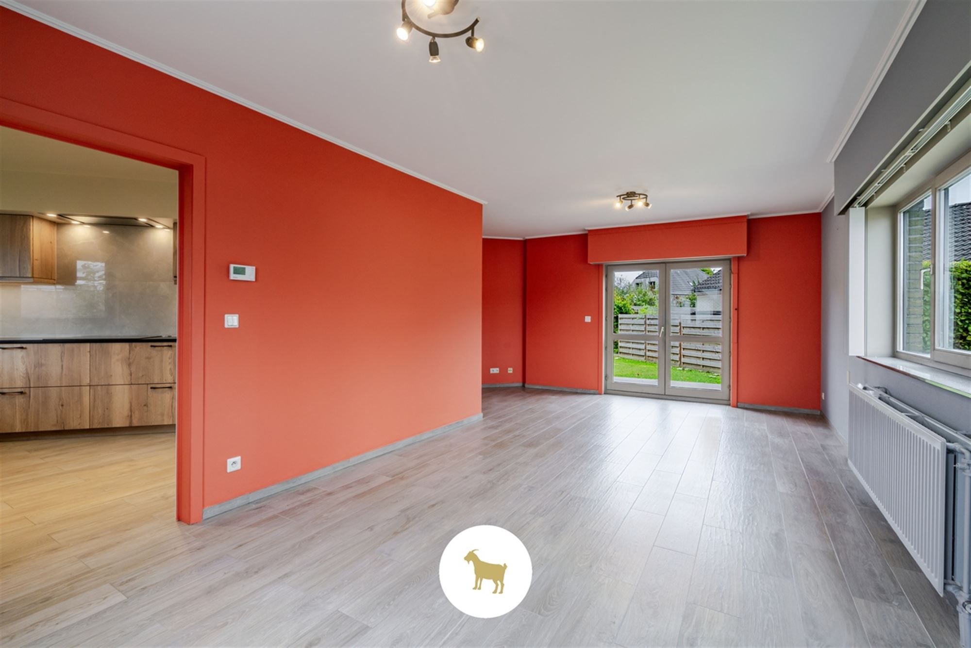 Instapklare OPEN BEBOUWING met 3 SLAAPKAMERS en GARAGE op een rustig gelegen PERCEEL GROND van 655m² foto 6