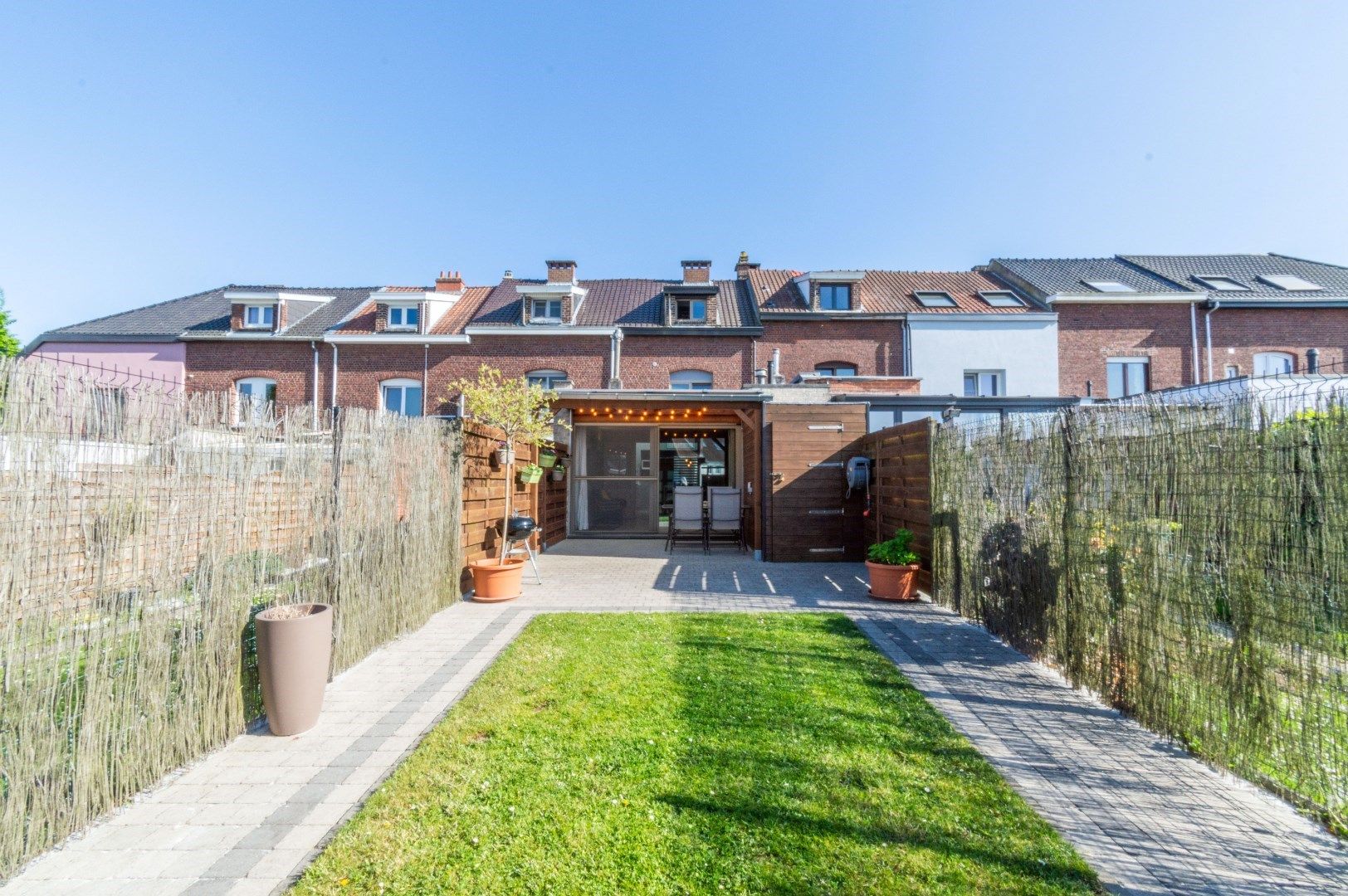 VOLLEDIG INSTAPKLARE + ENERGIEZUINIGE WONING ! foto 11