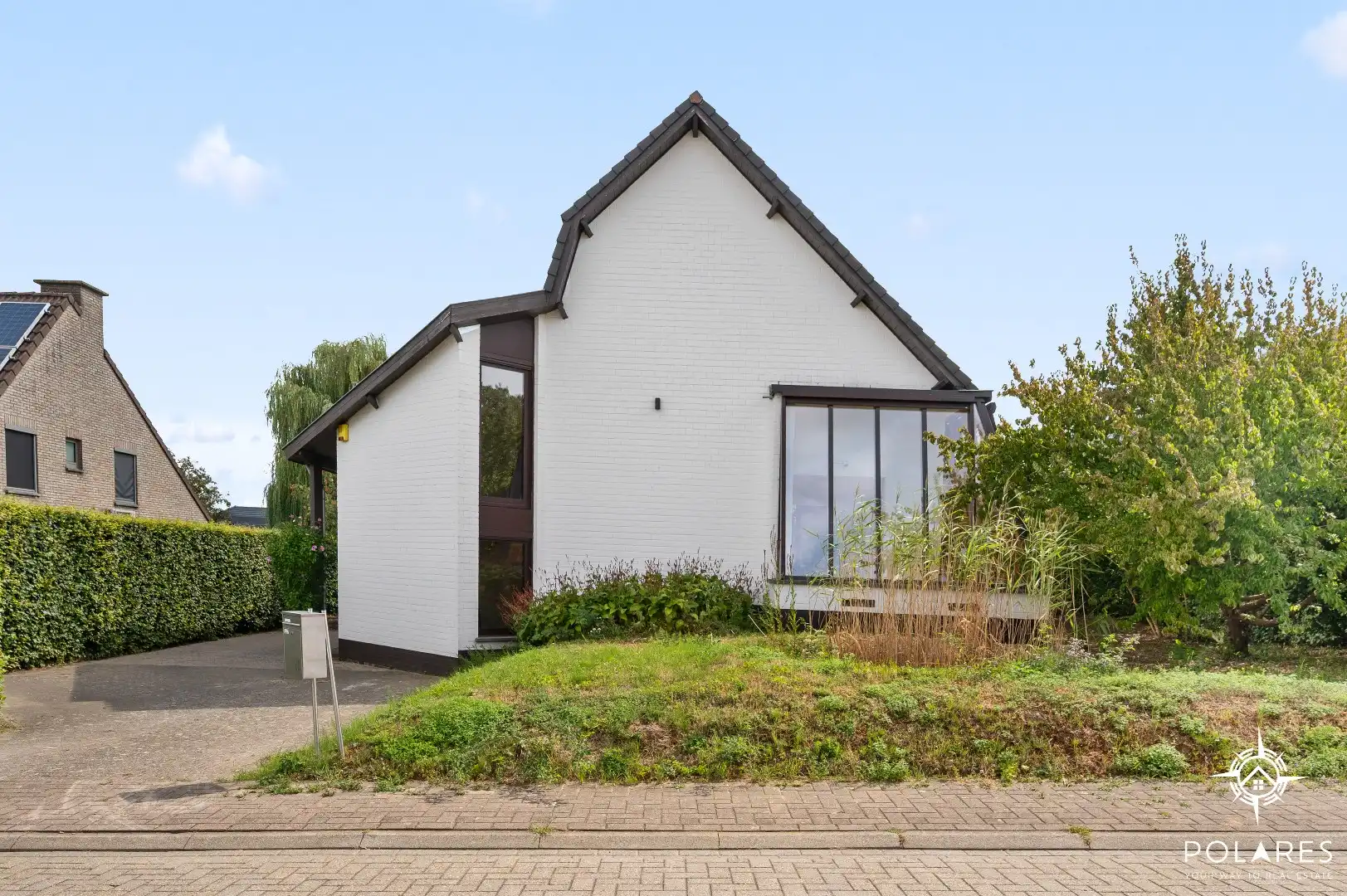 Vrijstaande woning gelegen in een doodlopende straat foto 2