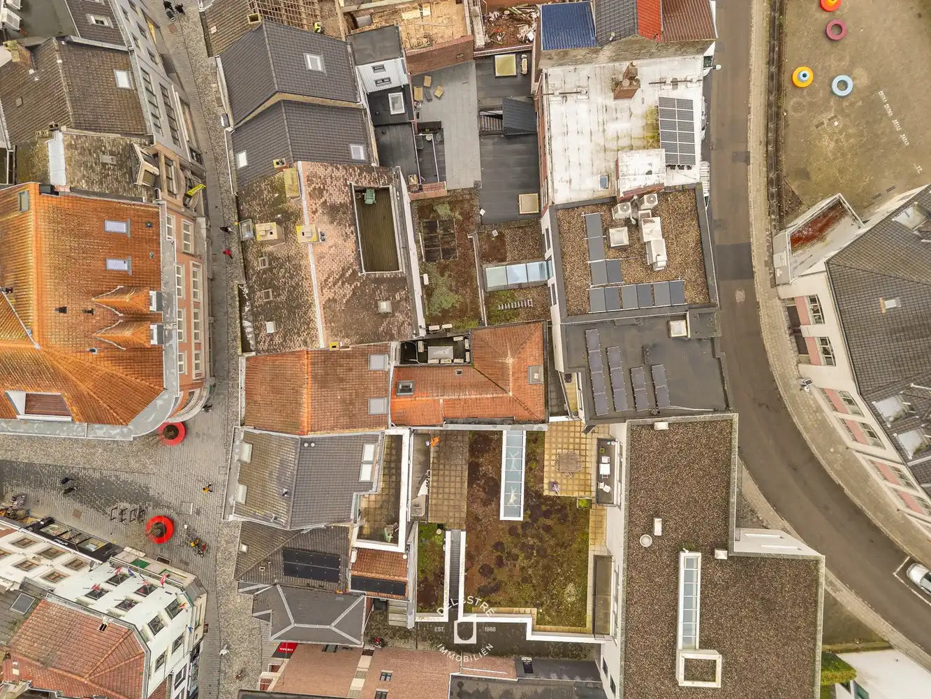 Interessante opbrengsteigendommen in hartje Halle – 2 APP. met handelsgebouw foto 24