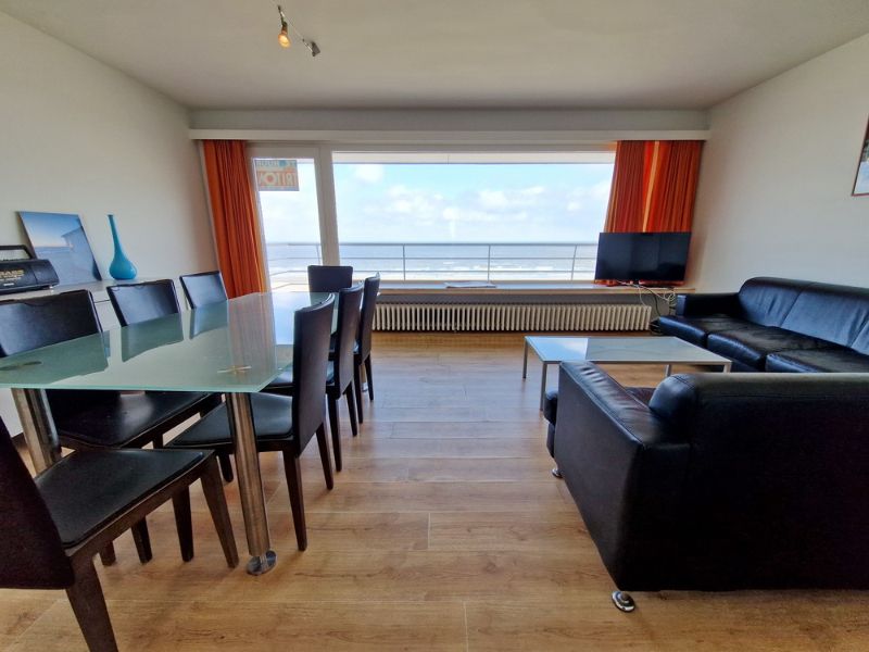Frontaal zeezicht vanop de zevende verdieping foto 1