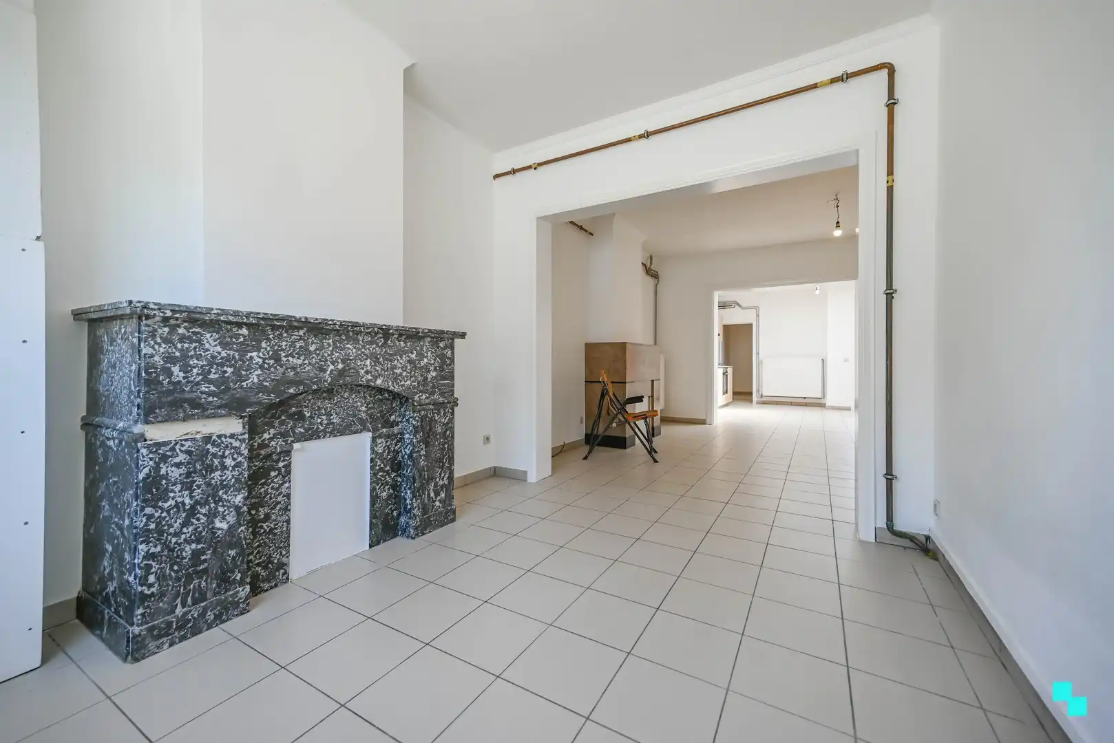 Ééngezinswoning gelegen nabij centrum Izegem met 3 slaapkamers foto 3