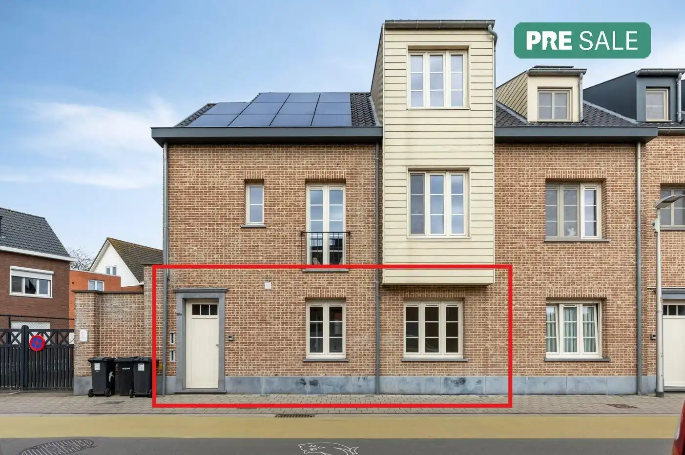 Instapklaar gelijkvloers app met terras en autostaanplaats! foto 1