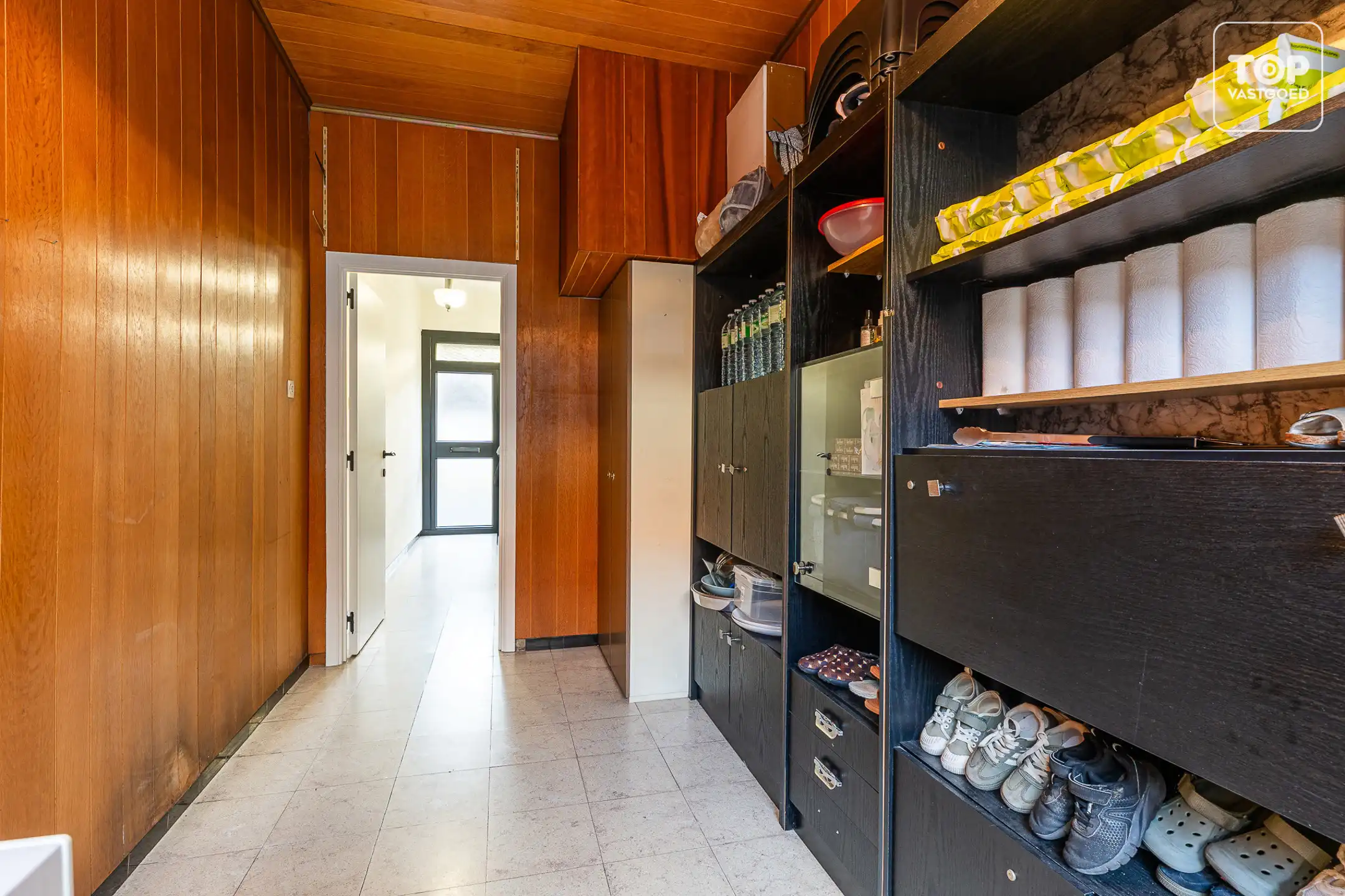 Instapklare woning met magazijn foto 25