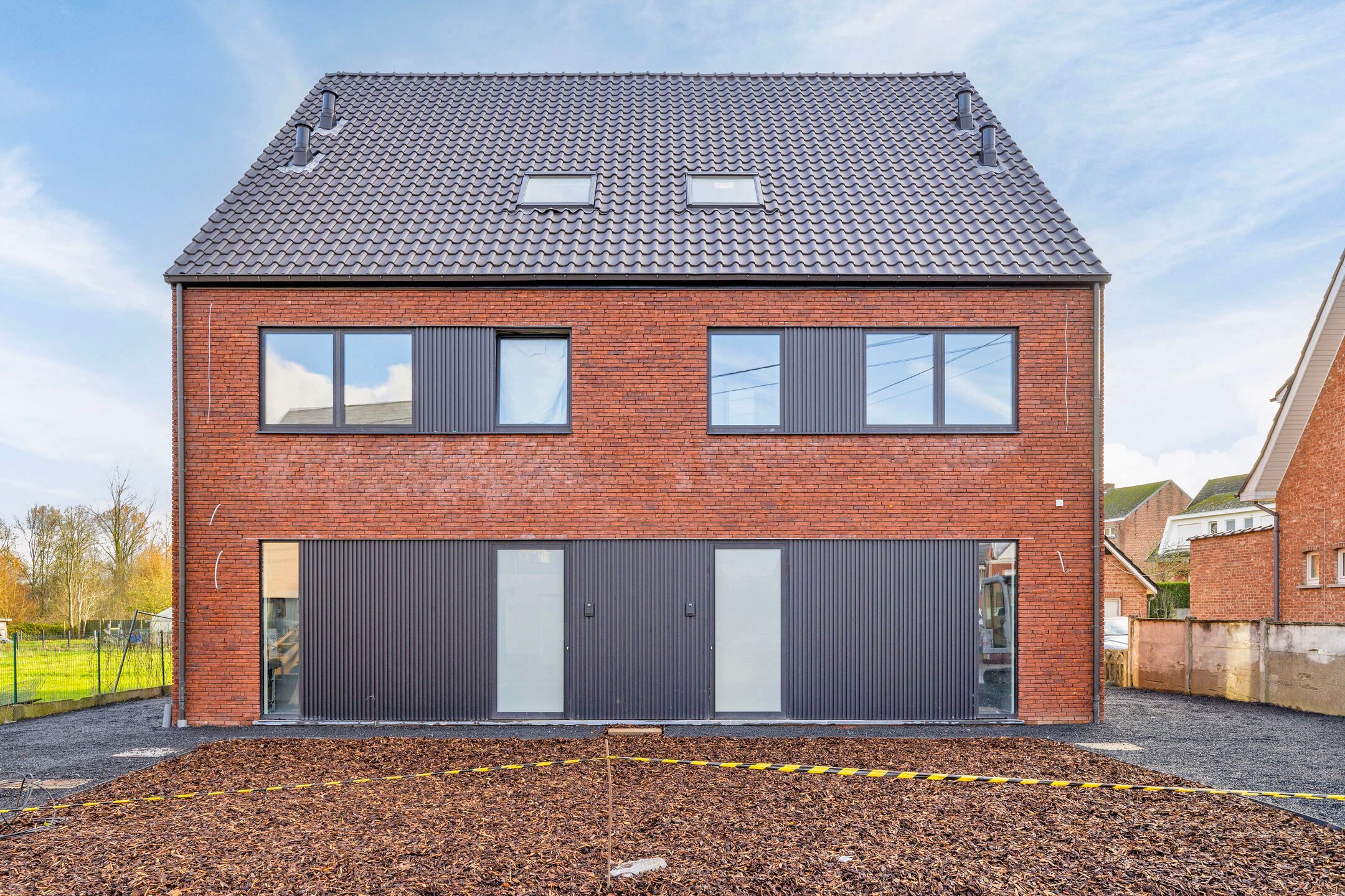 Huis te koop foto {{pictureIndex}}