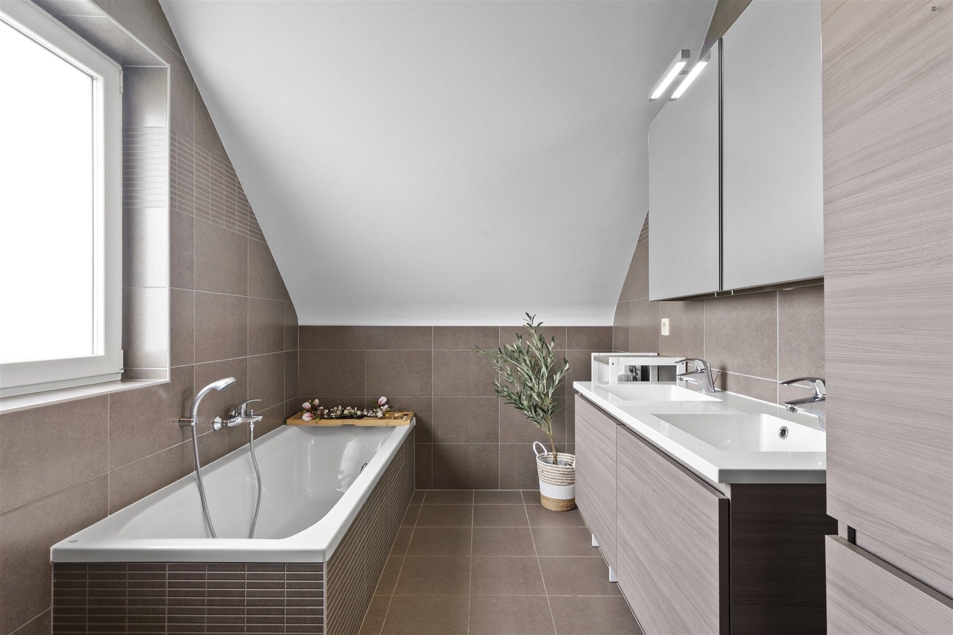 instapklaar en goed onderhouden woning foto 15