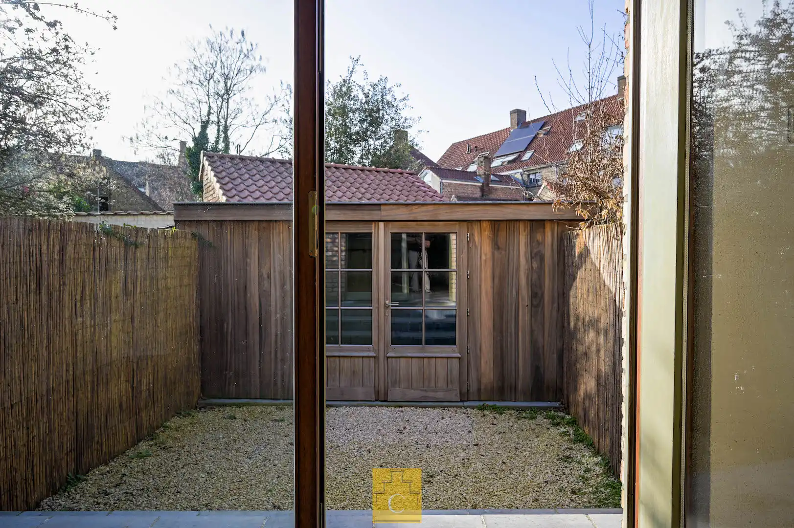 Instapklare trapgevelwoning met zonnig terrastuintje en grote berging, centrum, rustige straat omgeving ’t Zand foto 6