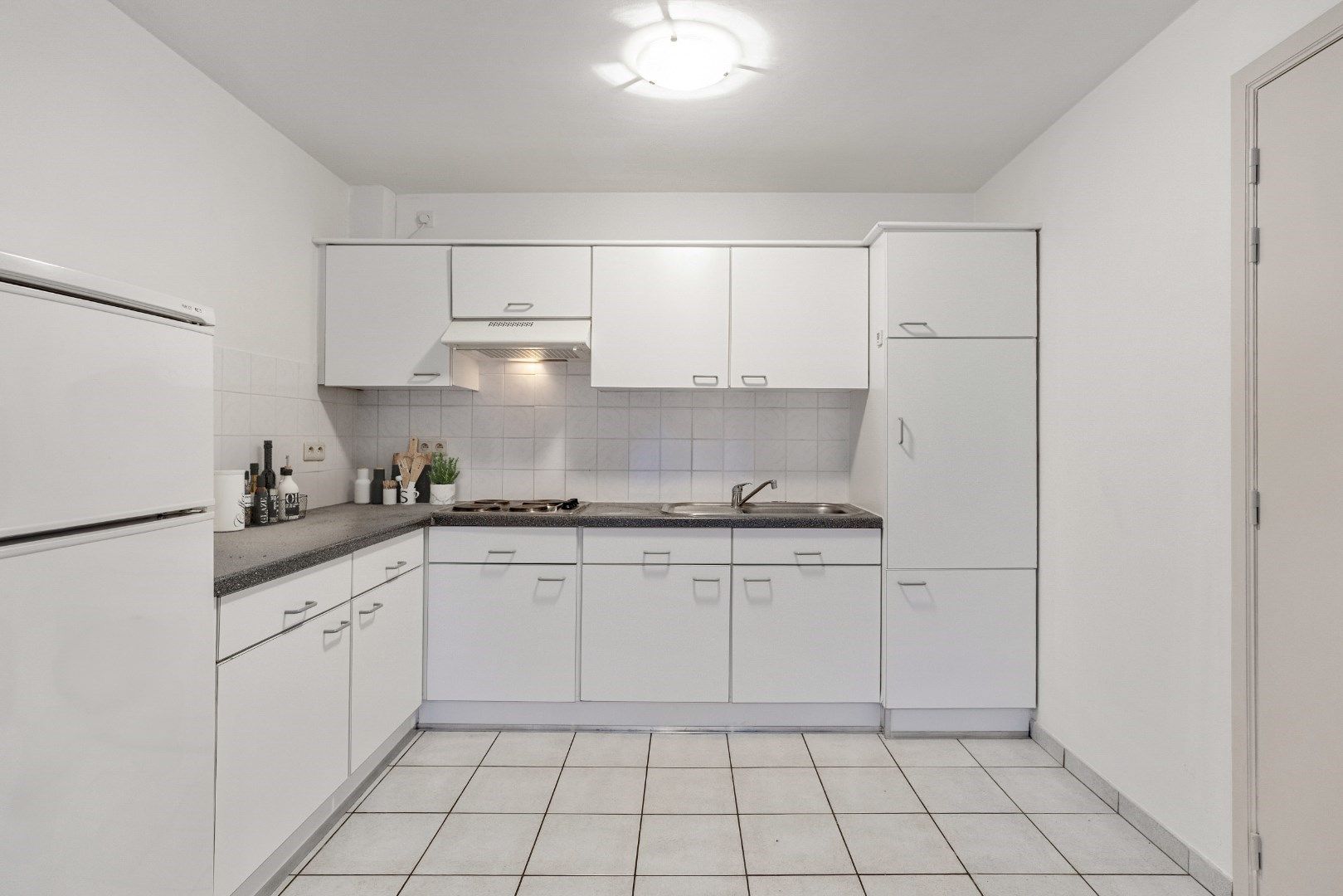Uitstekend gelegen BETAALBAAR appartement te Lummen MET GARAGE foto 4