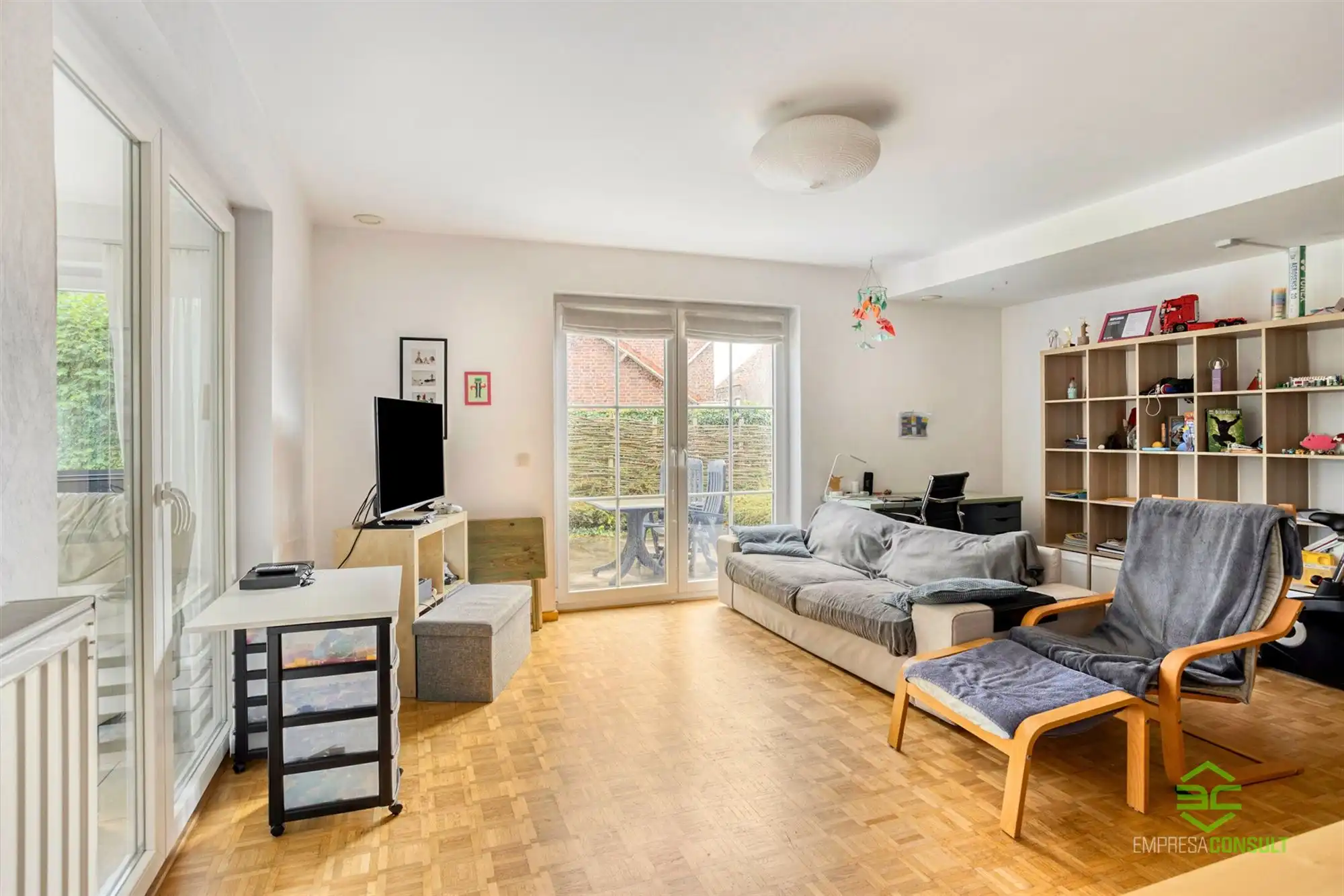 Ruime, energiezuinige woning met 5slpk en 3 badk te Hoeleden! foto 8