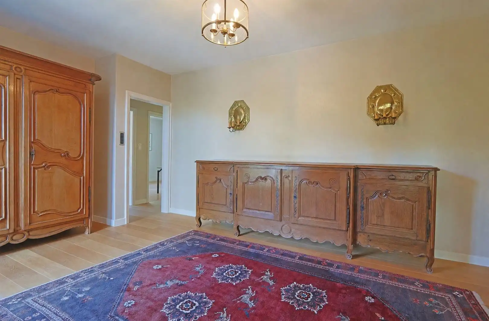 Tijdloze villa in het groen nabij de stad foto 4