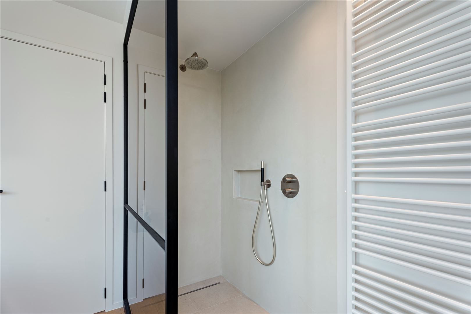 Splinternieuwe penthouse met grote terrassen in topgebouw foto 17