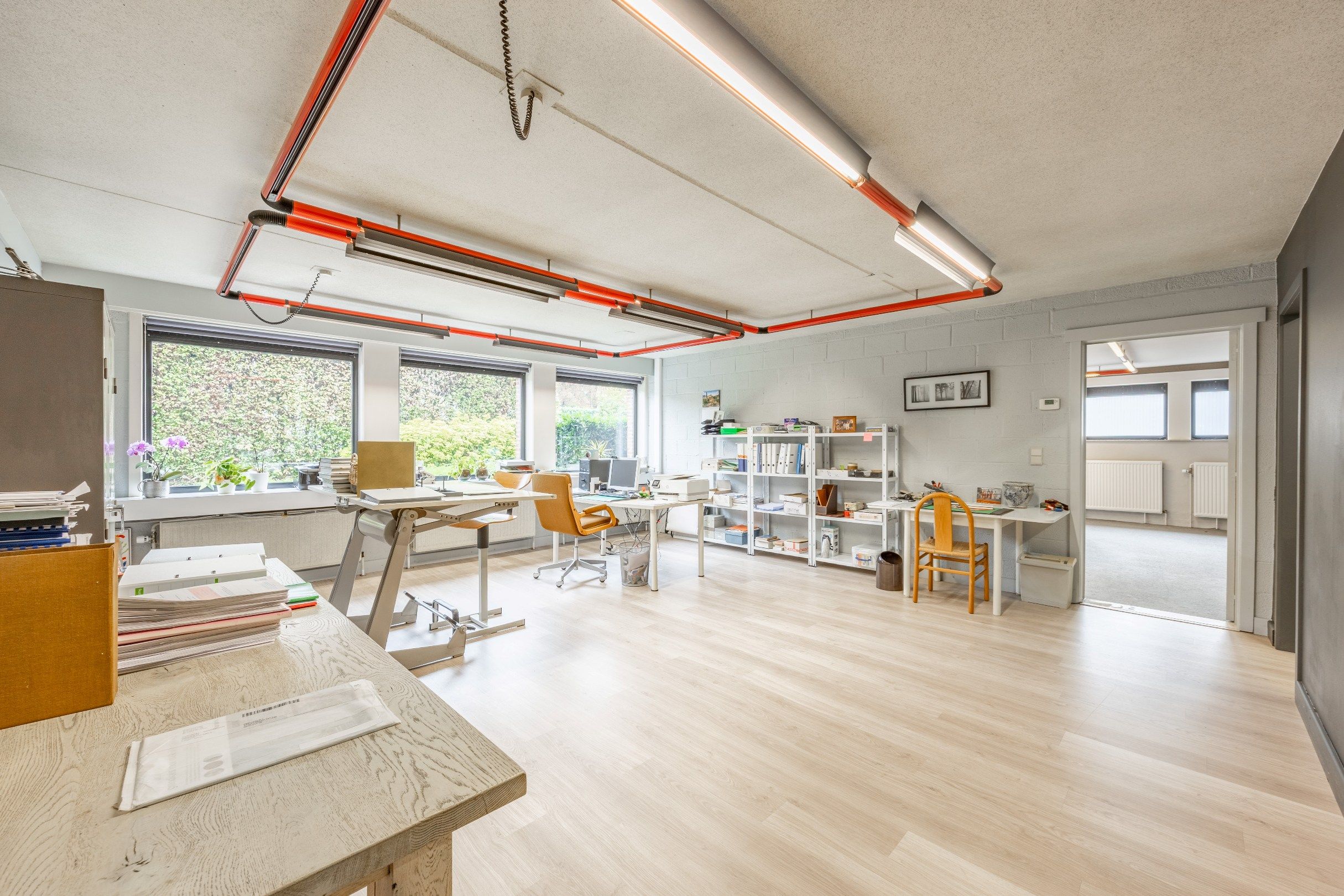 MULTIFUNCTIONELE EIGENDOM MET COMMERCIËLE LIGGING foto 5