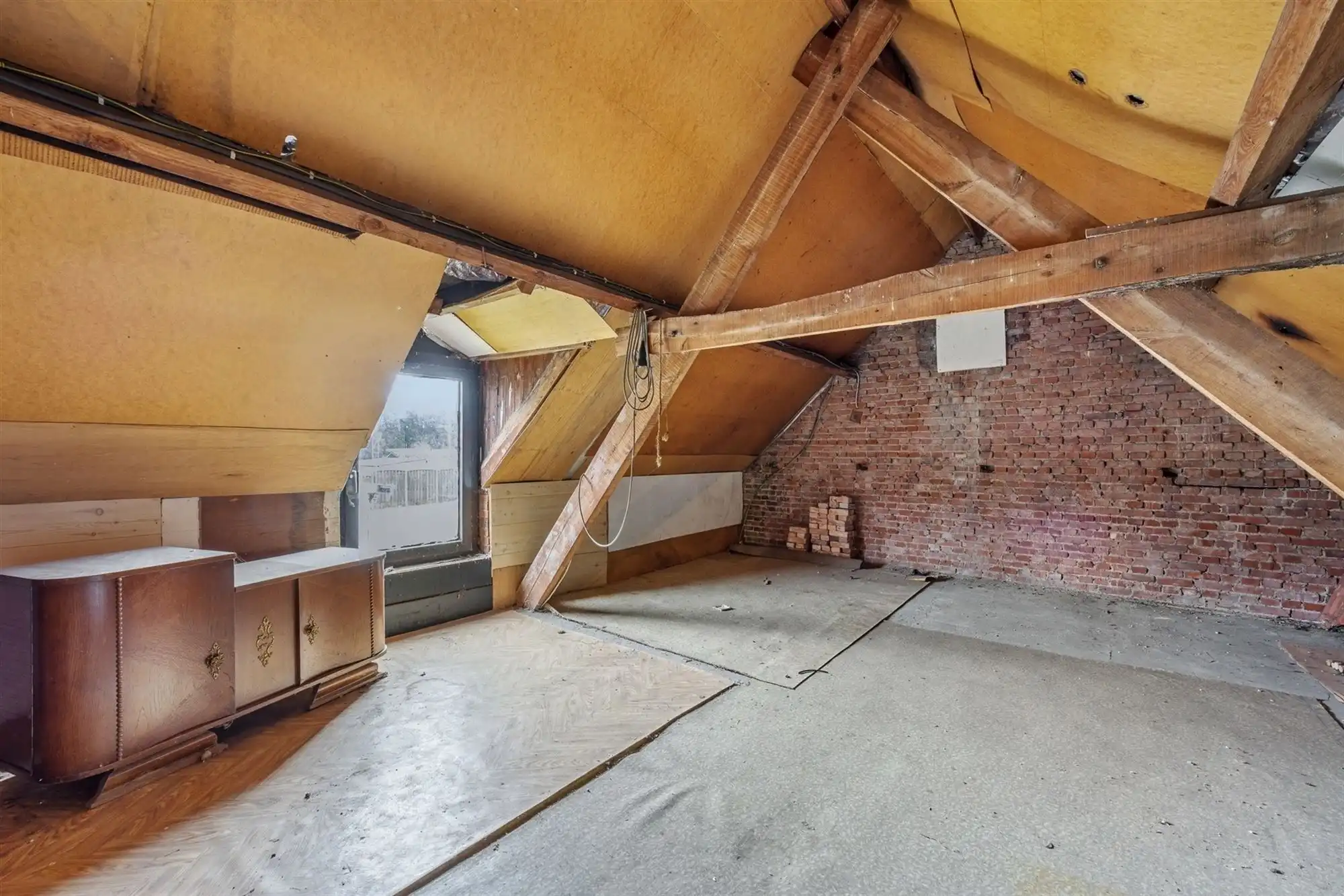 OPBRENGSTEIGENDOM MET 2 WONINGEN foto 20