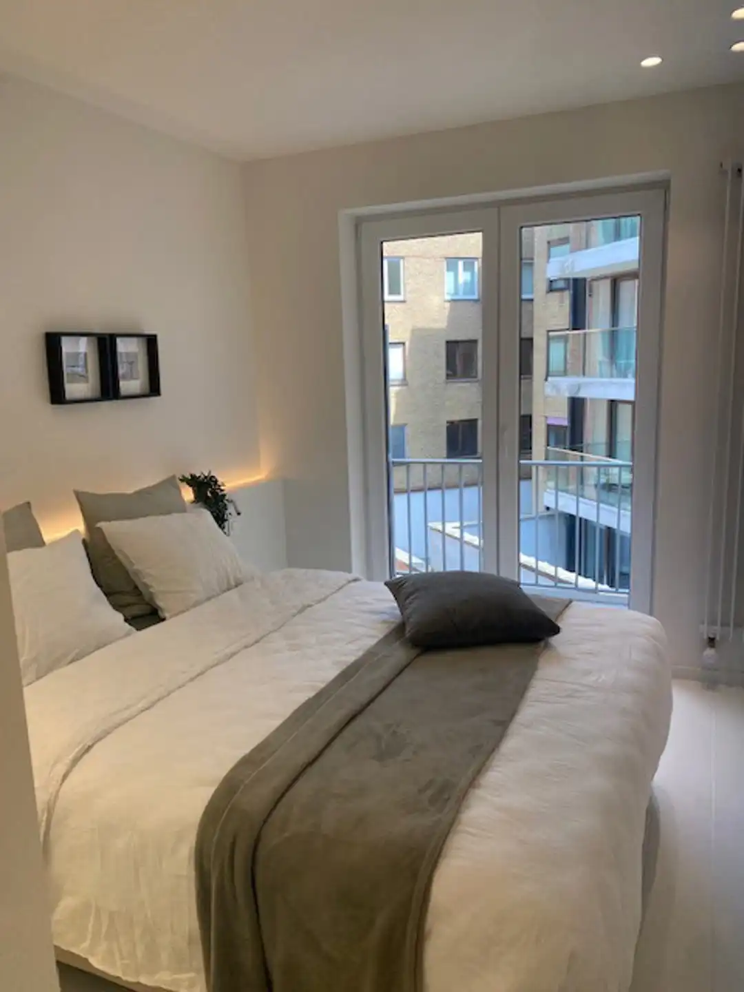 Prachtig gerenoveerd appartement met zijdelings zeezicht!  foto 9