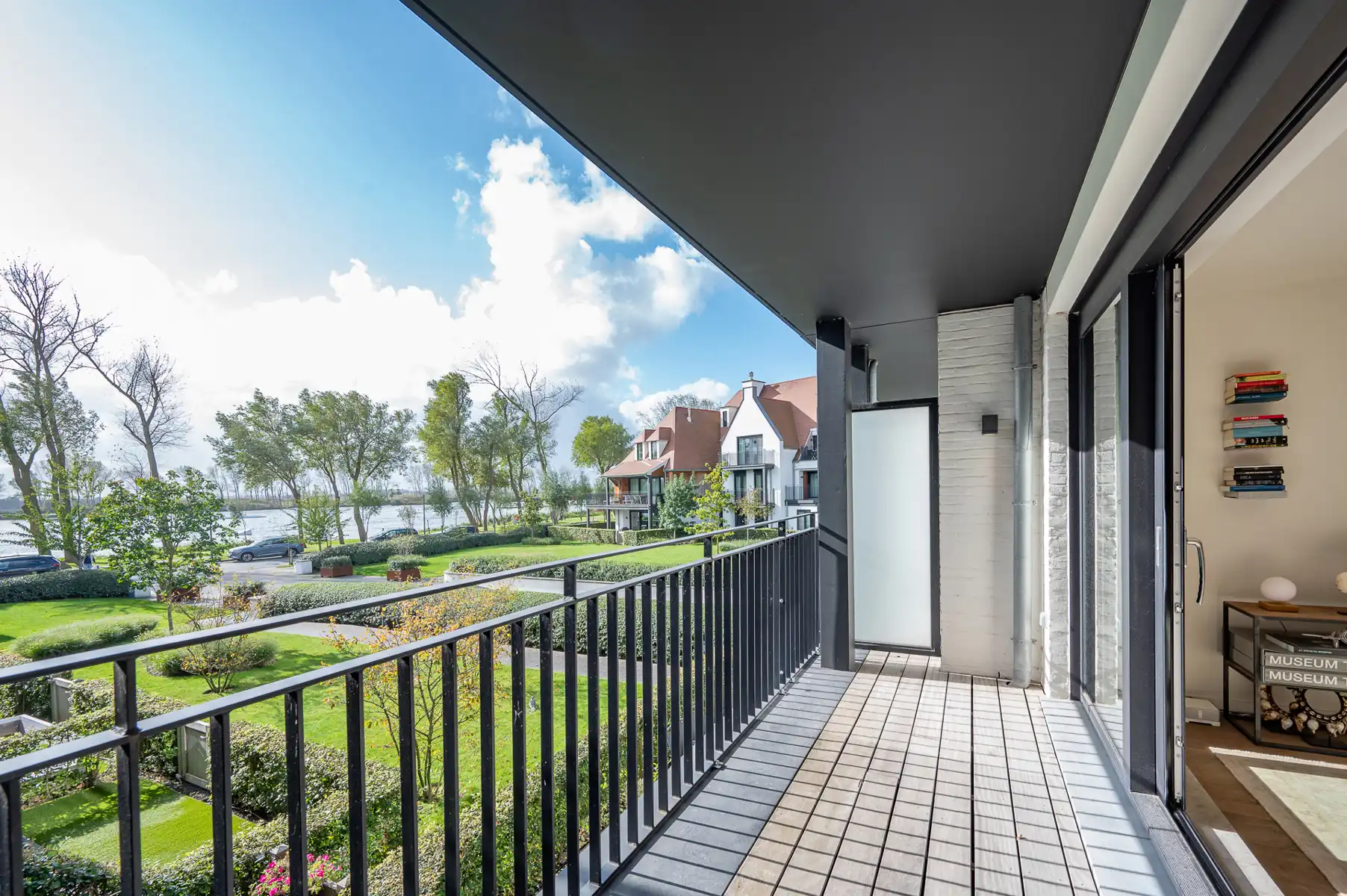 Prachtig appartement met open zichten te Duinenwater foto {{pictureIndex}}