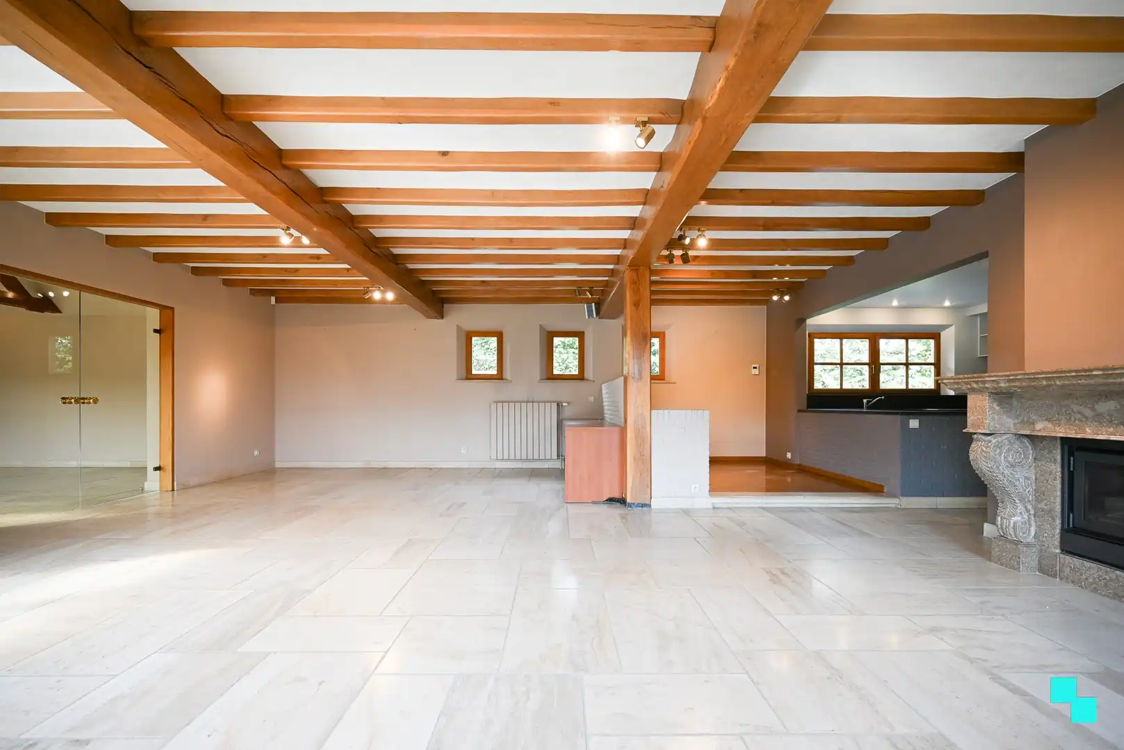 Landelijk gelegen open bebouwing op grens Lendelede, Izegem en Sint-Eloois-Winkel foto 6