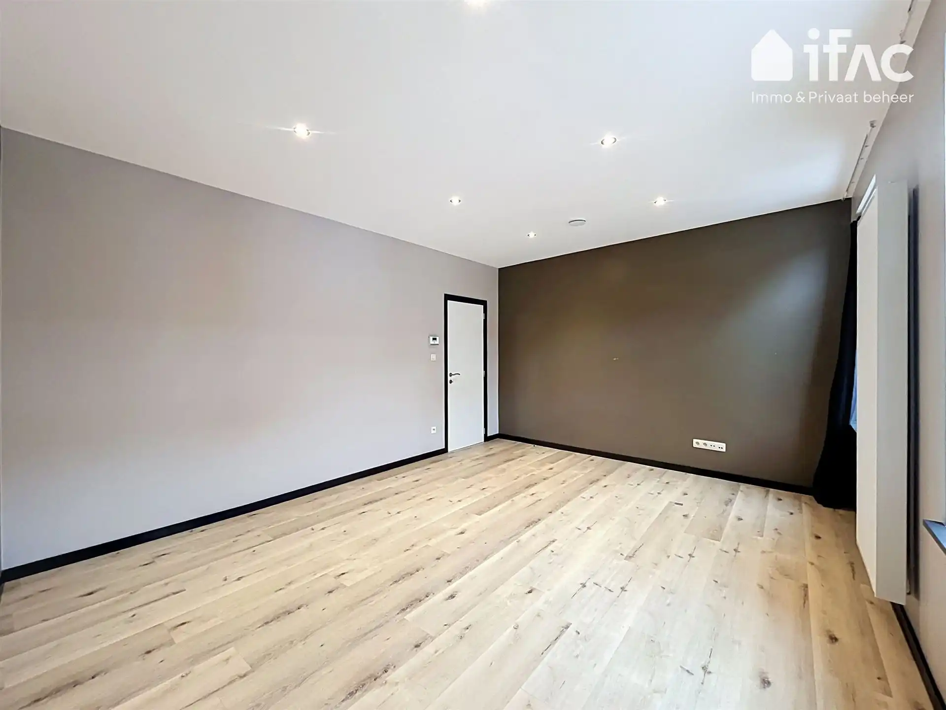 Rustig gelegen woning met 4 slaapkamers en 2 badkamers foto 21